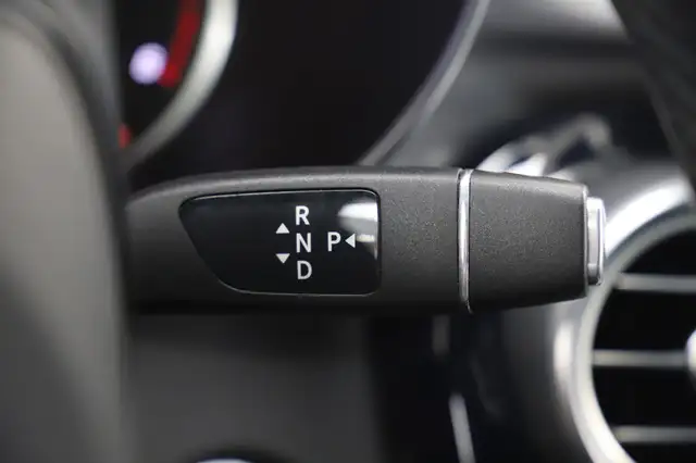 Mercedes-Benz GLC view 21