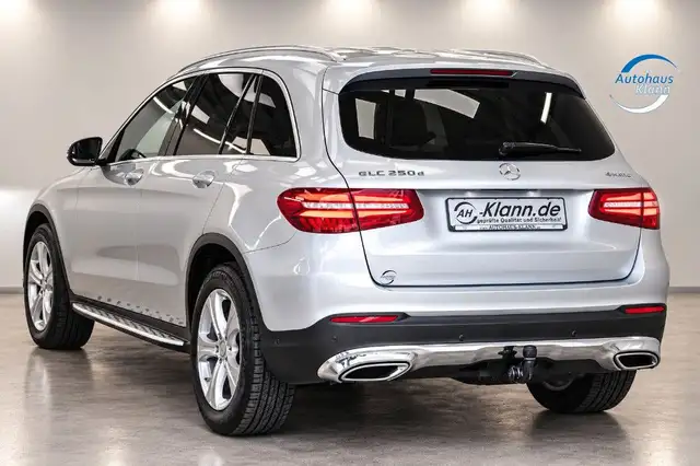 Mercedes-Benz GLC view 6