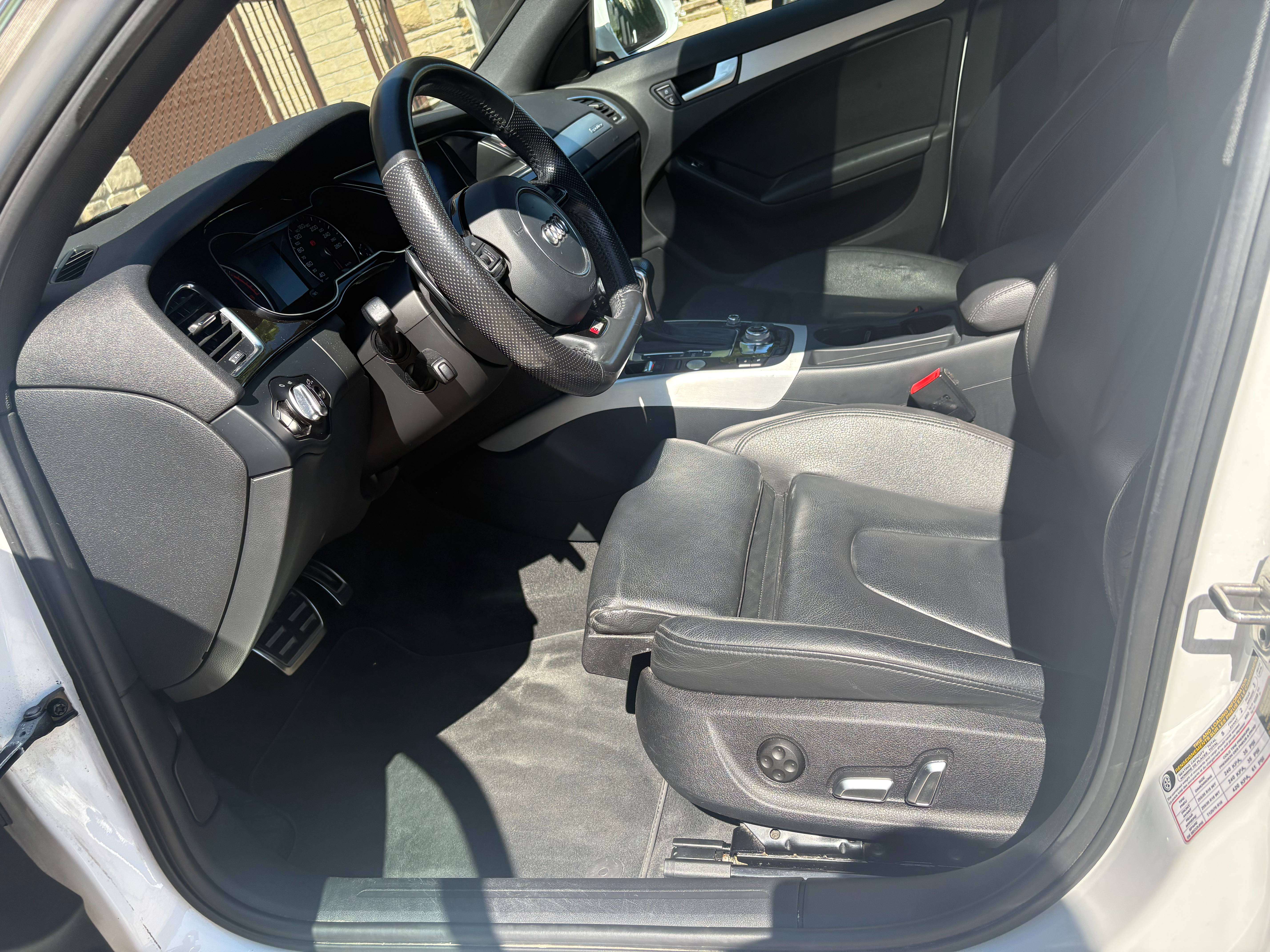 2015 Audi A4 Prestige - Sport Plus / S Line Competition Package thumb 6