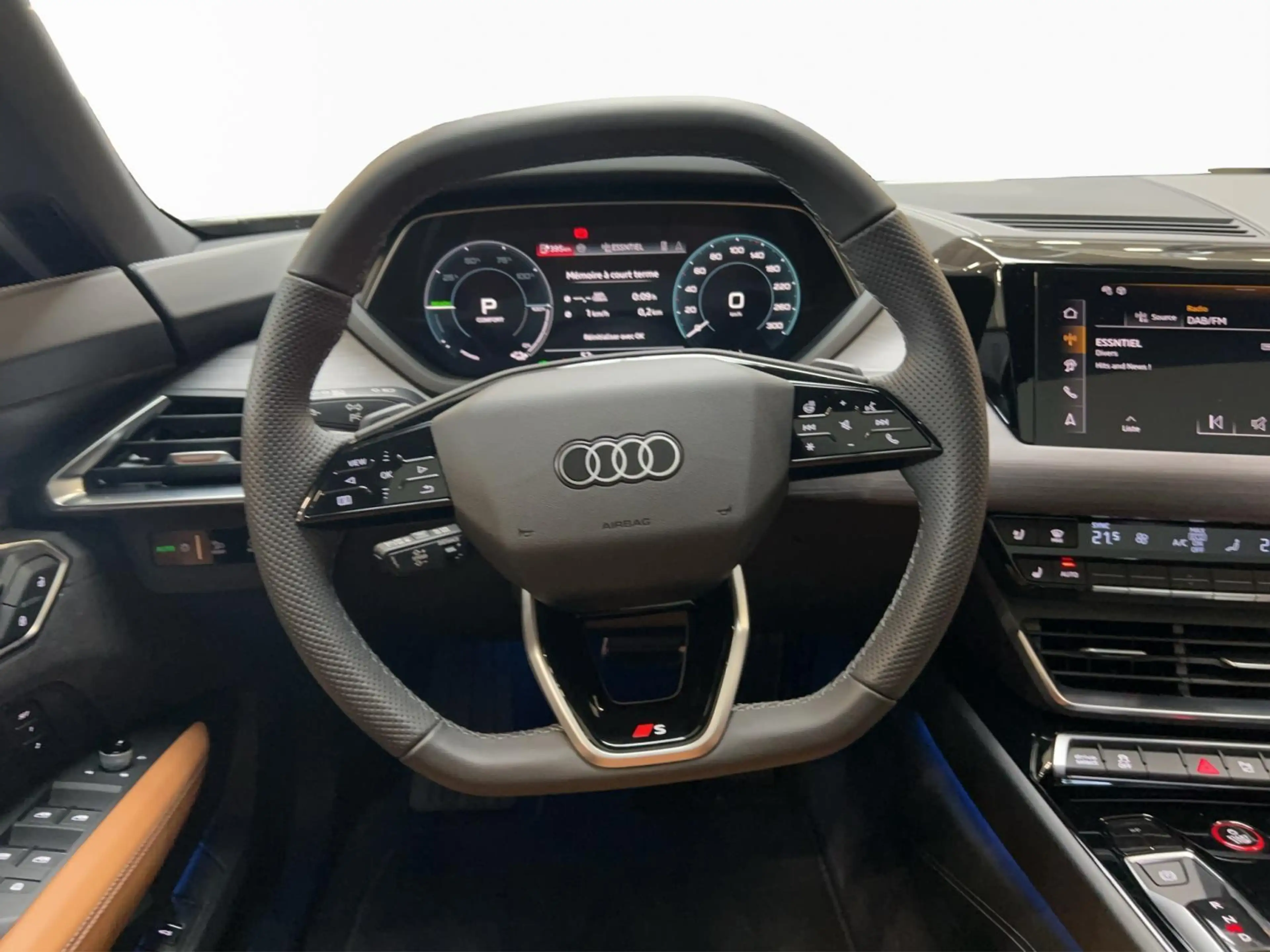 Audi e-tron GT S e-tron GT — photo 9