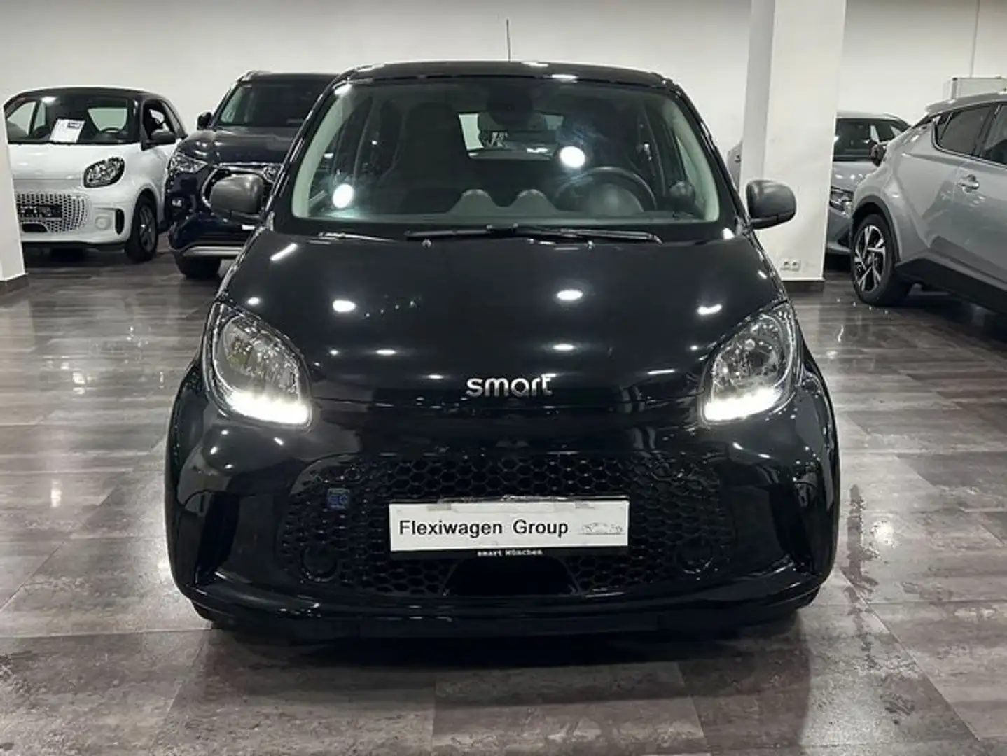 smart forFour 60kW81CV EQ Negro - 2