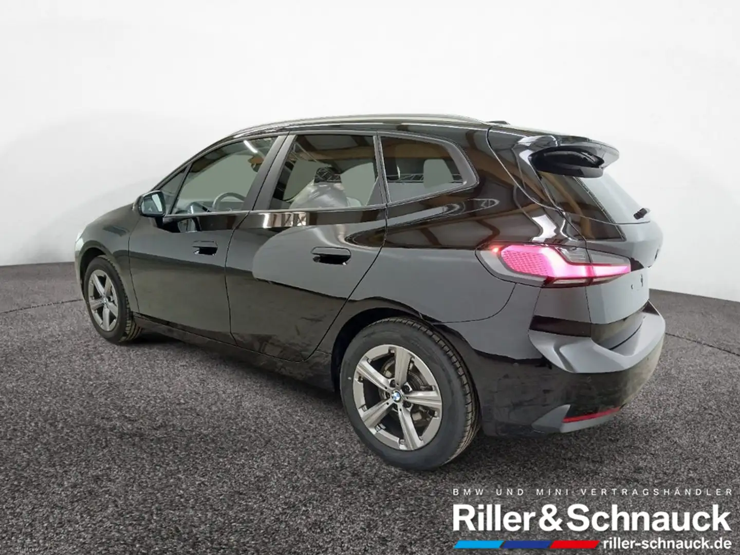 BMW 218 i Active Tourer PANO+ACC+KAM+LED+NAVI Schwarz - 2