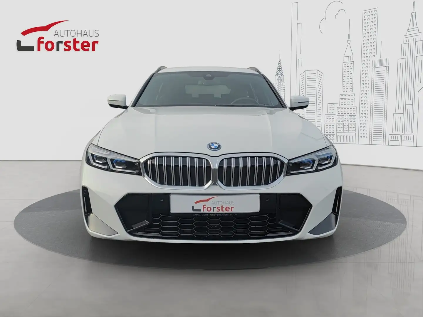BMW 330 330e xDrive M Sport adapt.LED AHK HUD LiveCockp Weiß - 2