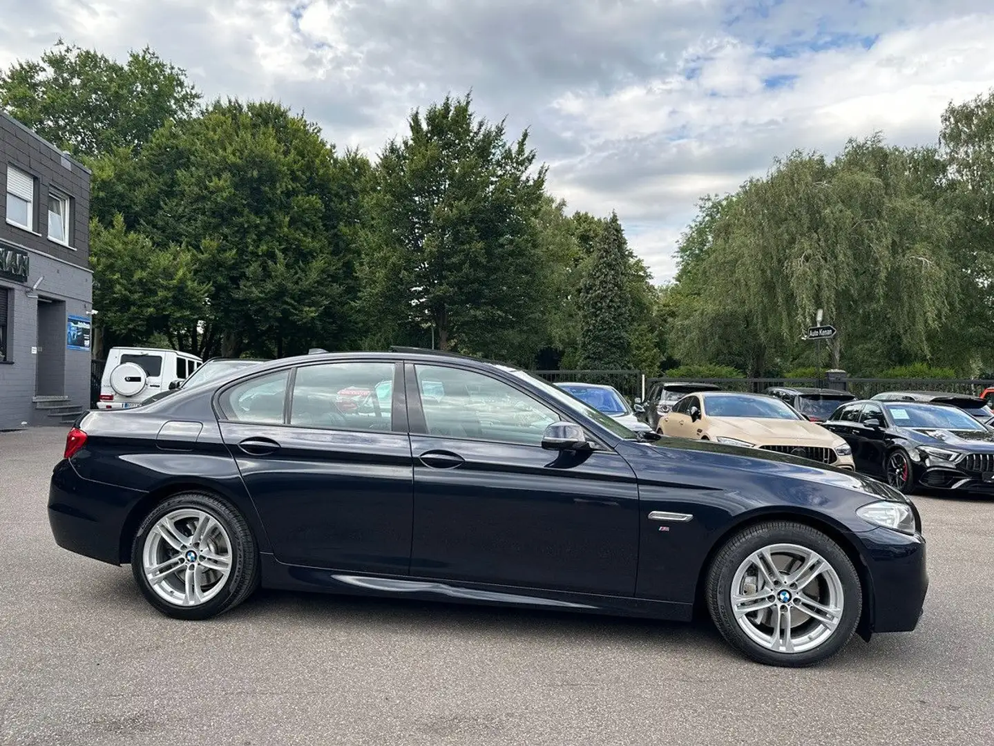 BMW 530 d xDrive M Sport NavProf/HUD/Leder/SHD/Kamera Schwarz - 2