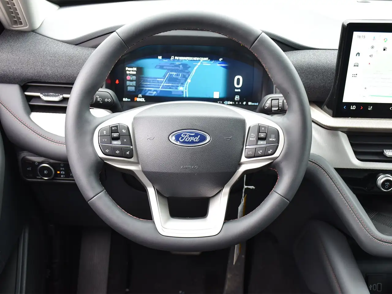 Ford Explorer снимка Ford Explorer