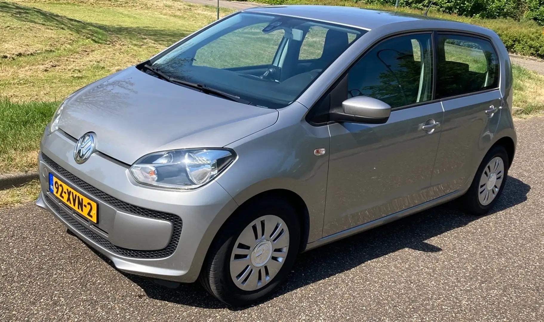 Volkswagen up! up! 1.0 move up! BlueM. Zilver - 1