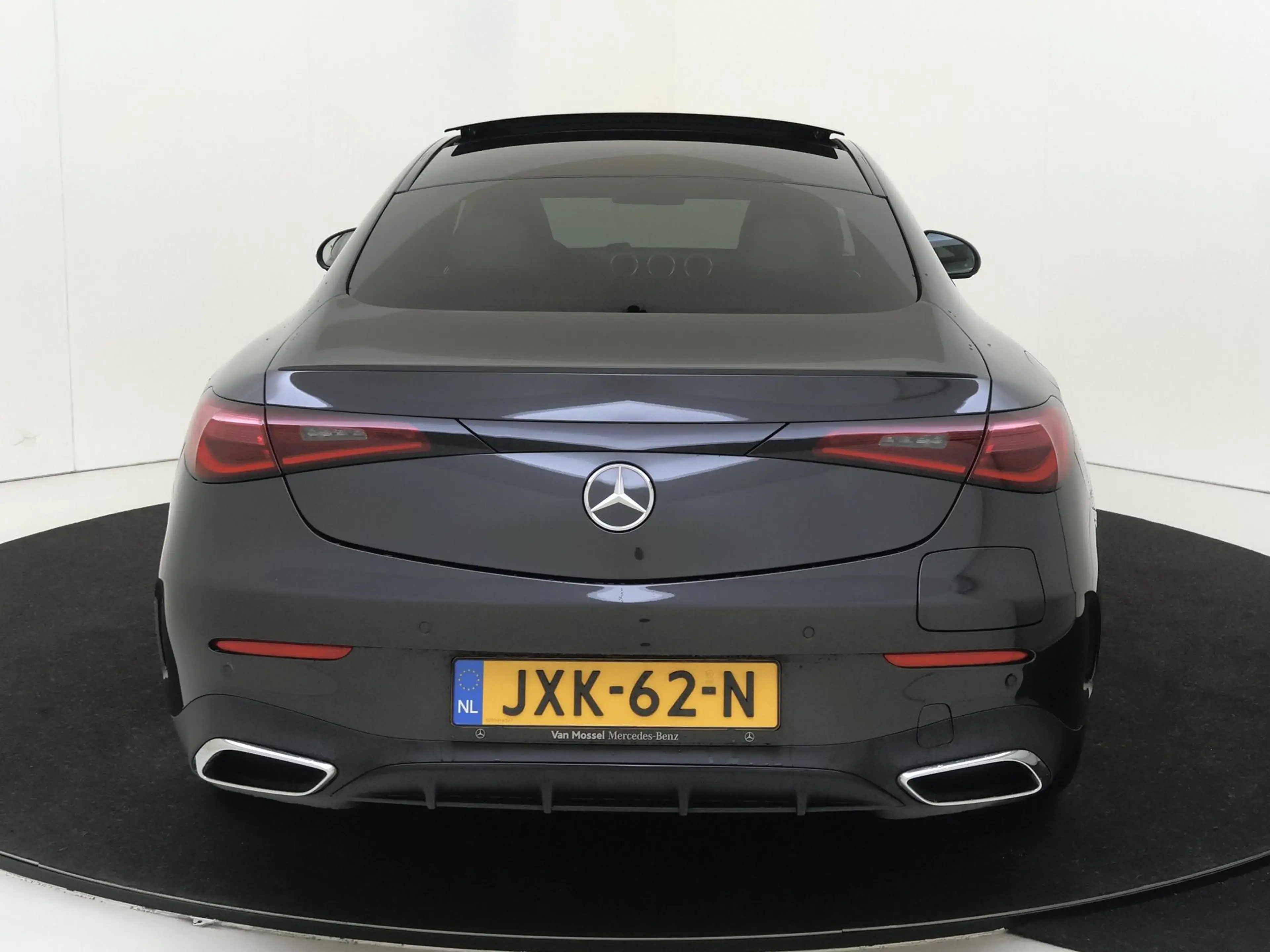 Mercedes-Benz CLE 300 Coupé e AMG Line / Premium Plus/ Burmester/ Head U — photo 7