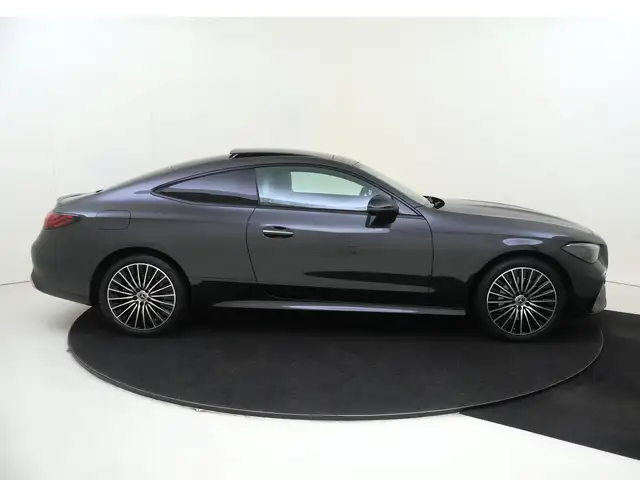 Mercedes-Benz CLE view 9