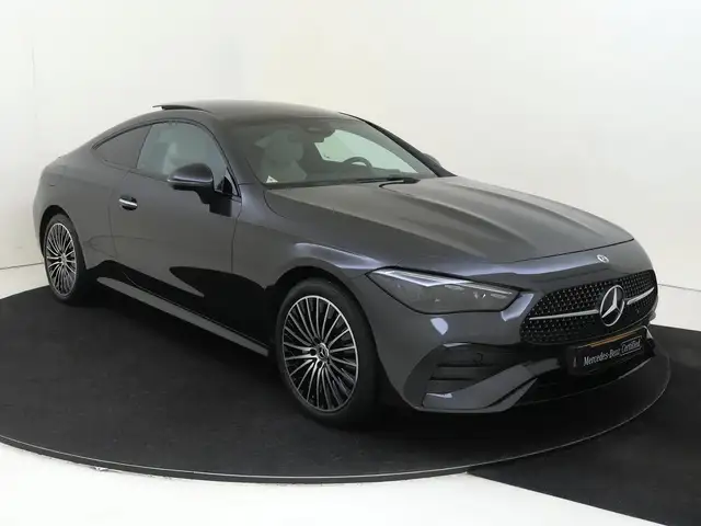 Mercedes-Benz CLE view 2