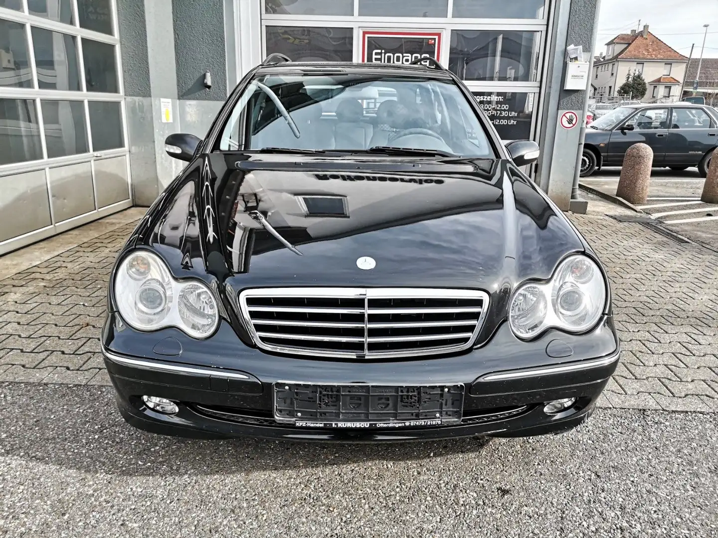 Mercedes-Benz C 220 T CDI Avantgarde NAVI Sitzheizung Tempomat Schwarz - 2
