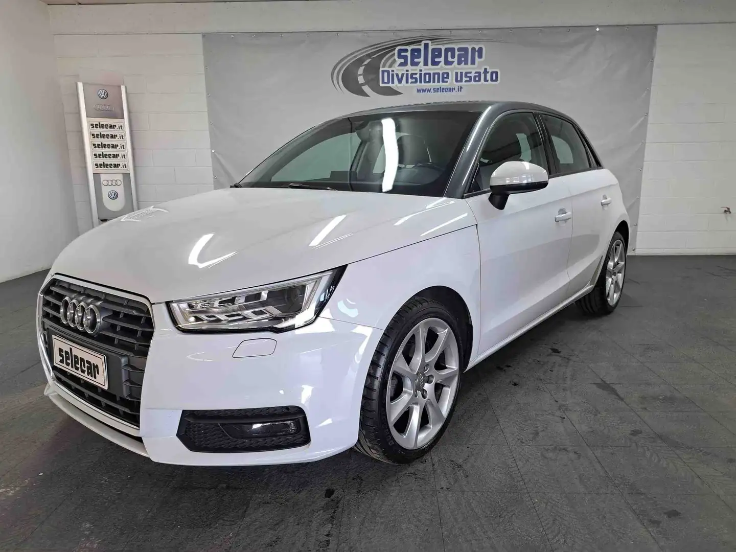 Audi A1 A1 Sportback 1.4 tdi Sport Blanc - 1