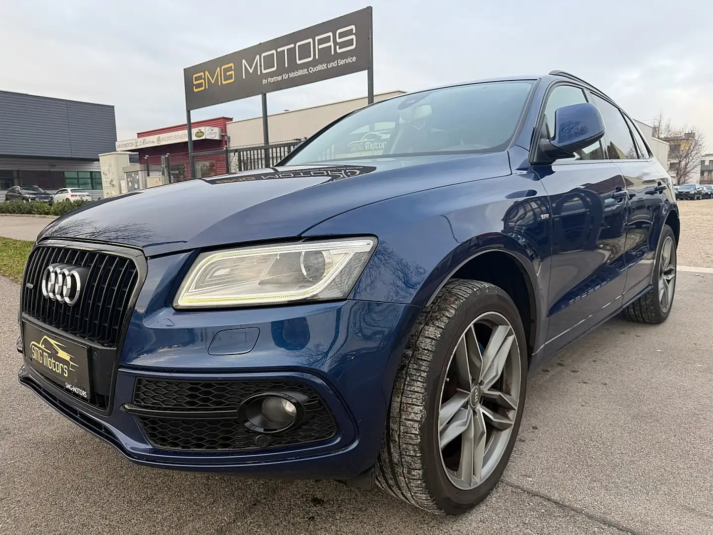 Audi Q5 3,0 TDI quattro Sport DPF S-tronic SLINE Blau - 1
