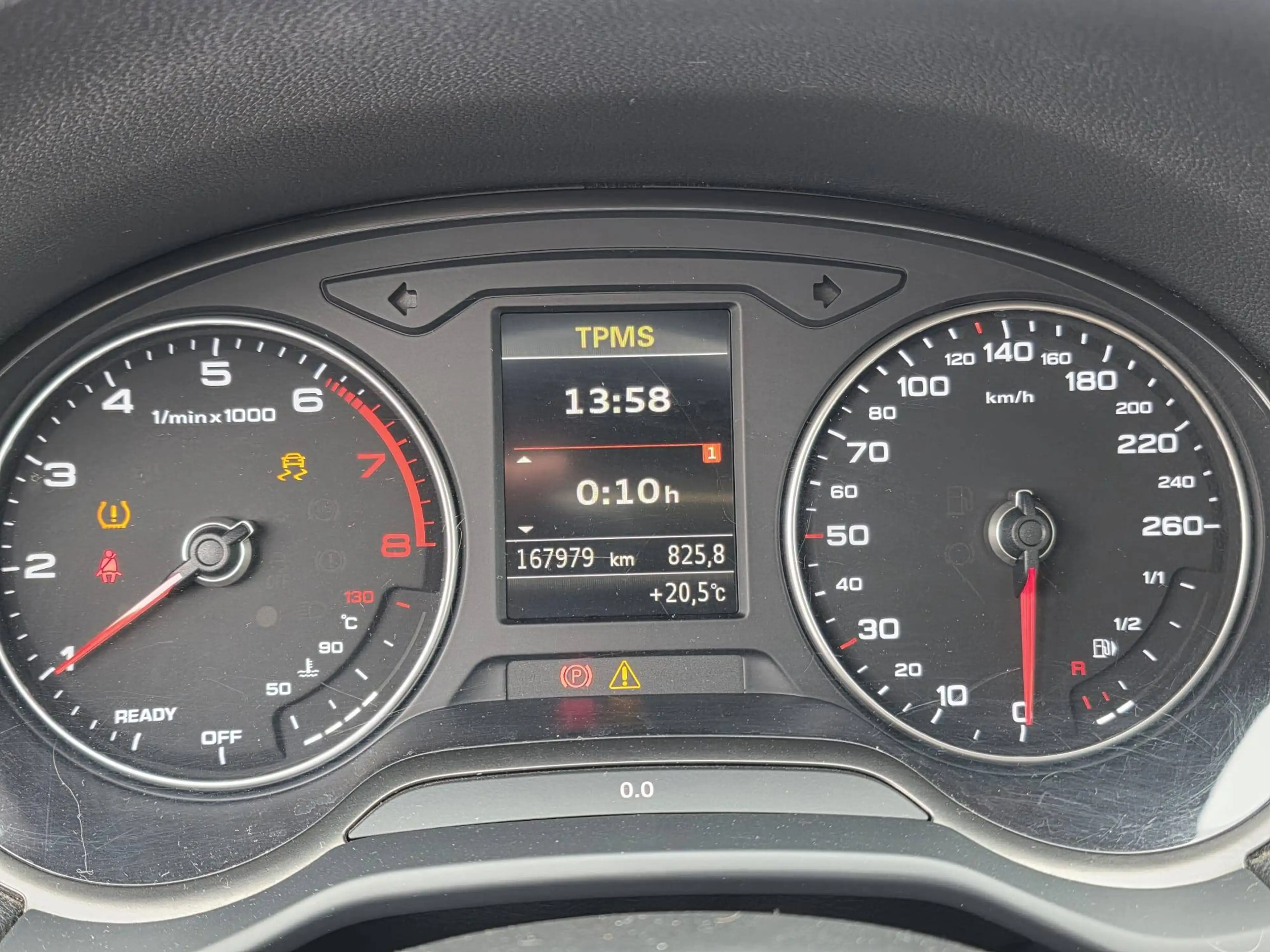 Audi Q2 Q2 1.0 TFSI Sport — photo 11