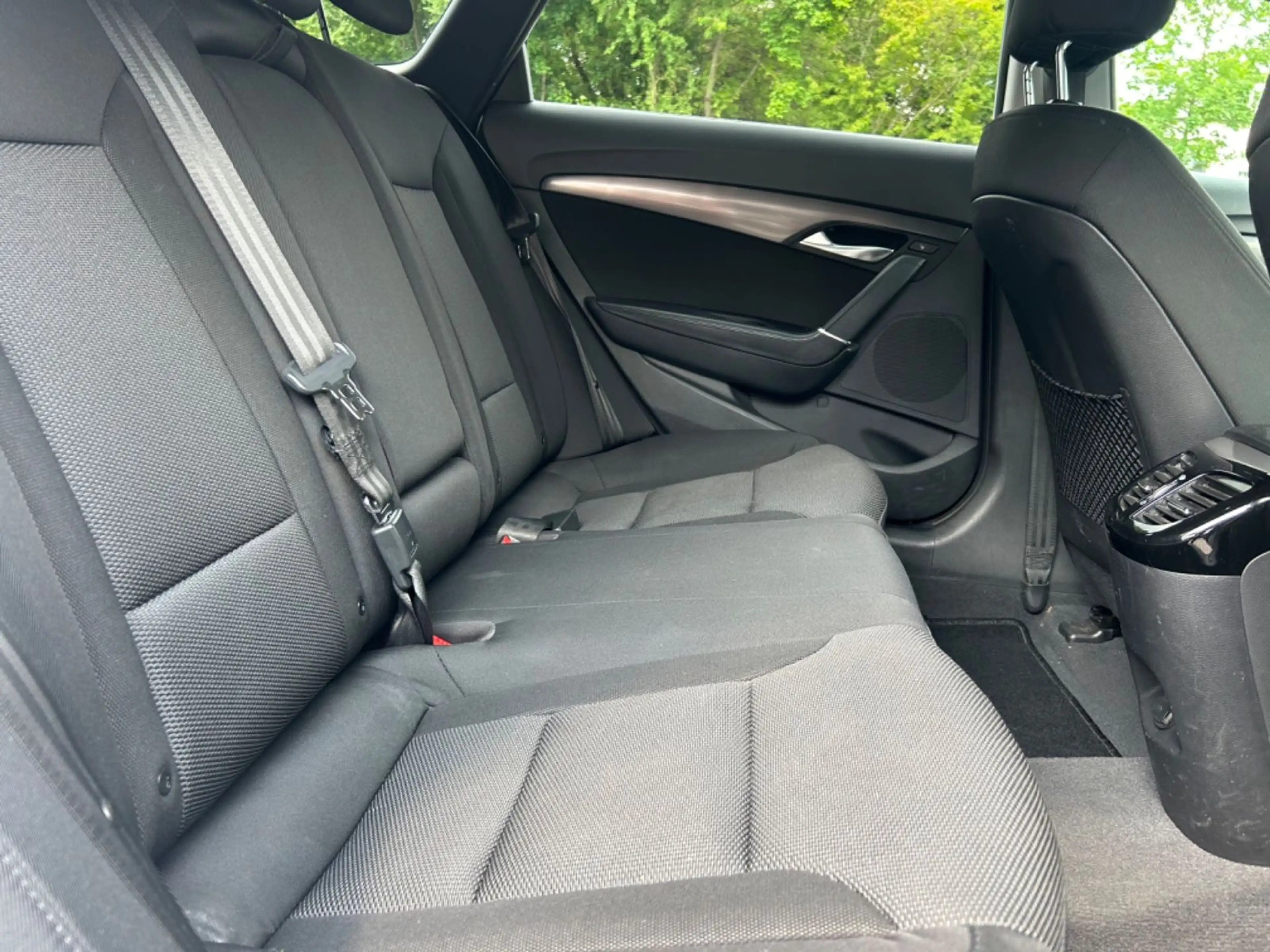 Hyundai i40 cw Style*Automatik*Keyless*Xenon*Navi*Kamera — photo 12
