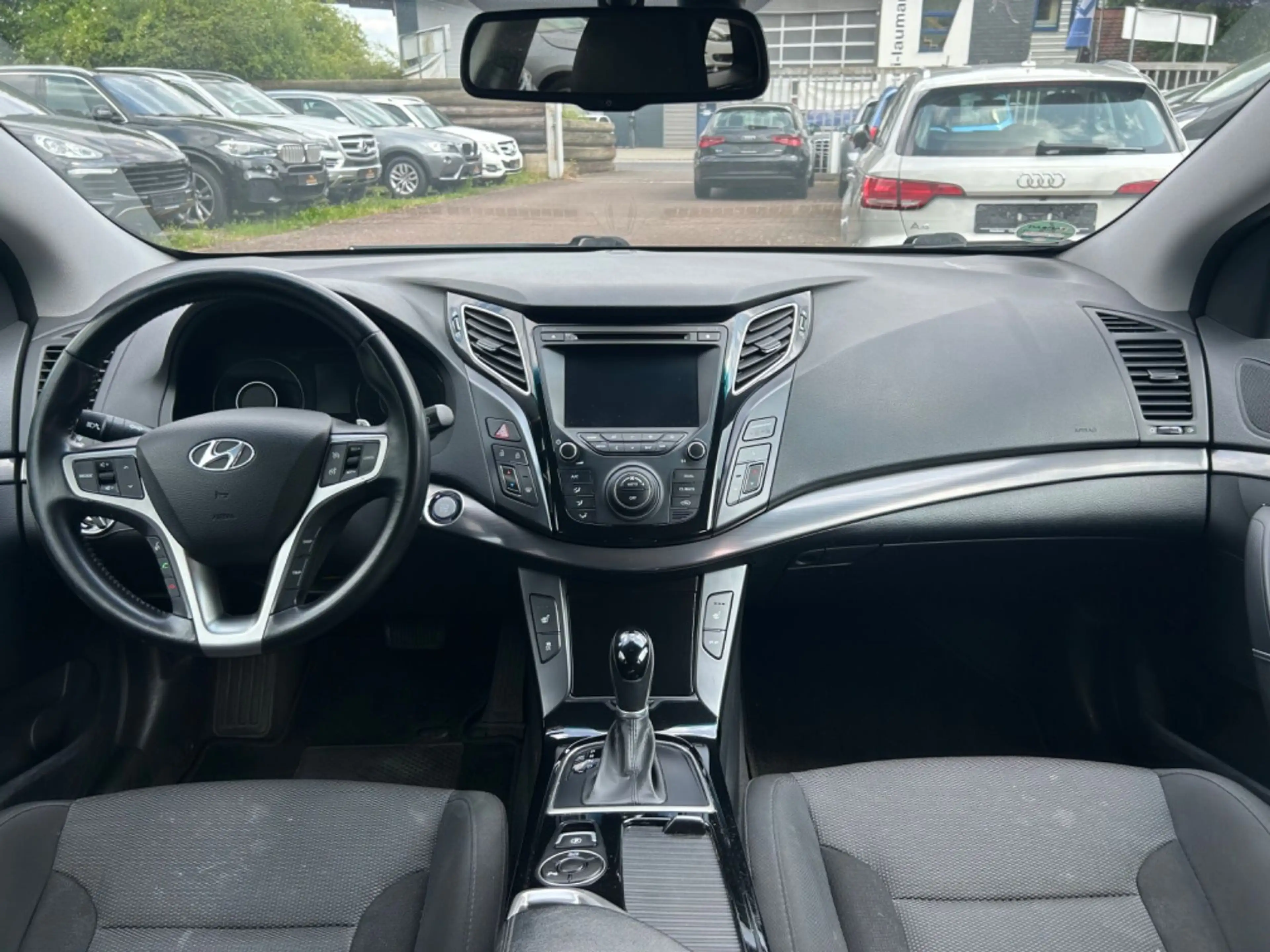 Hyundai i40 cw Style*Automatik*Keyless*Xenon*Navi*Kamera — photo 13