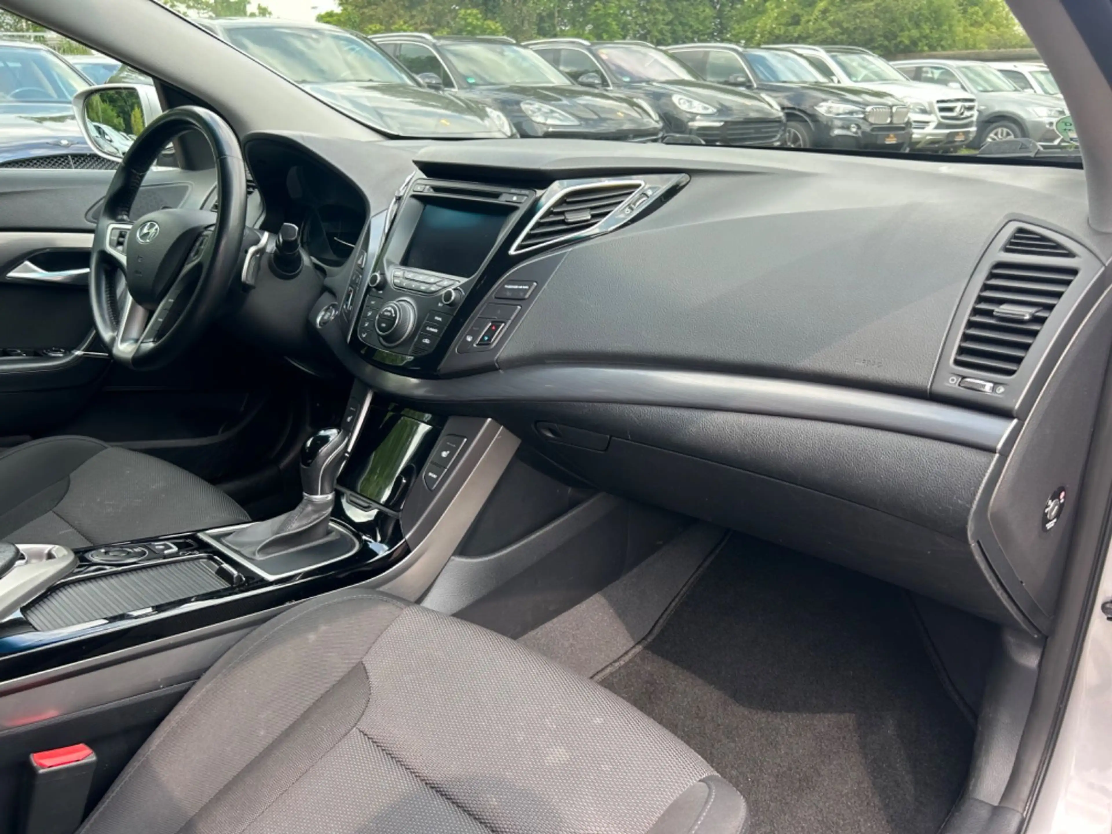 Hyundai i40 cw Style*Automatik*Keyless*Xenon*Navi*Kamera — photo 11