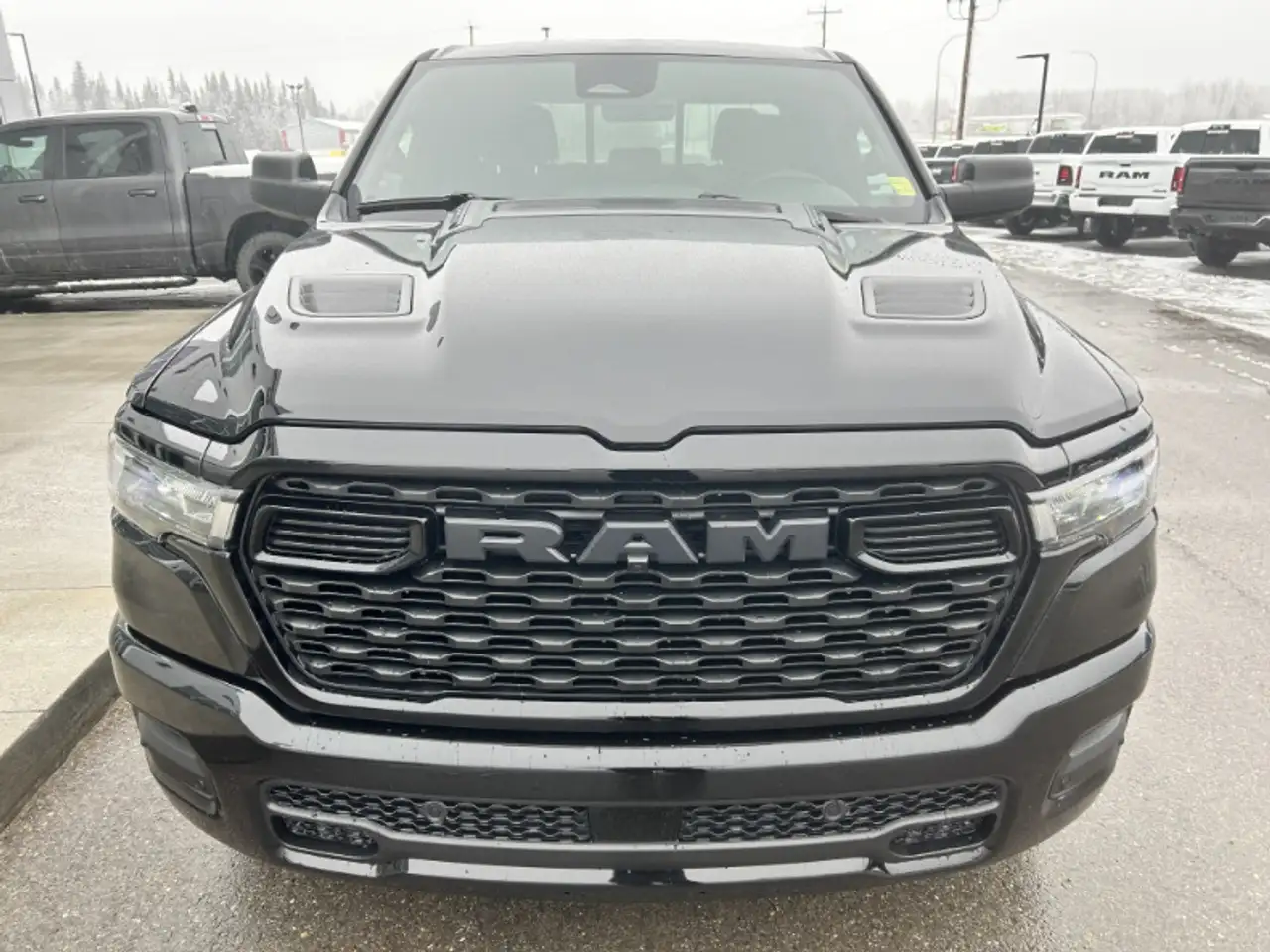 RAM 1500 снимка RAM 1500