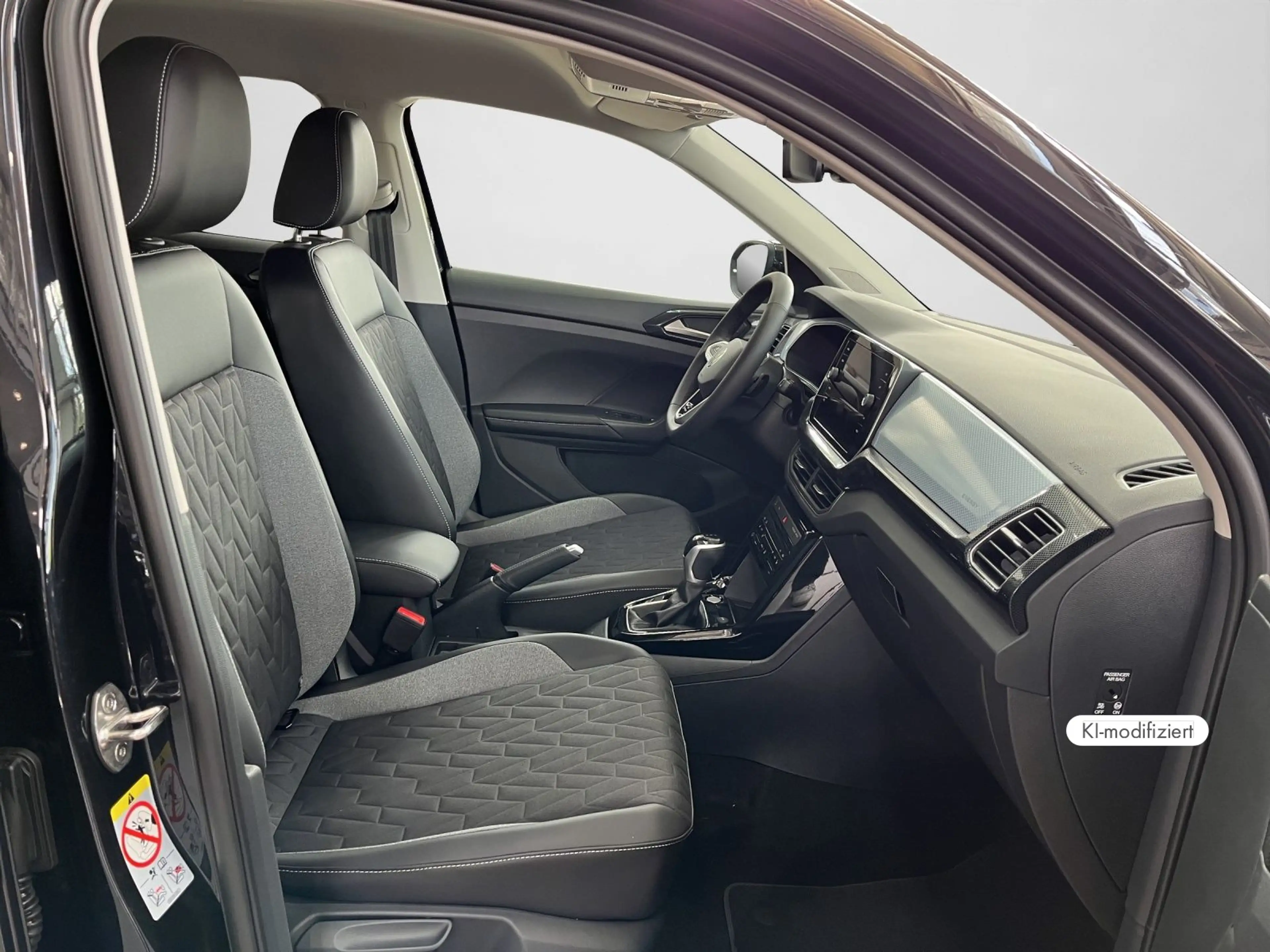 Volkswagen T-Cross Life 1.0 TSI DSG — photo 4