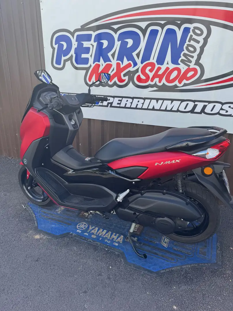 Yamaha NMAX Rouge - 2