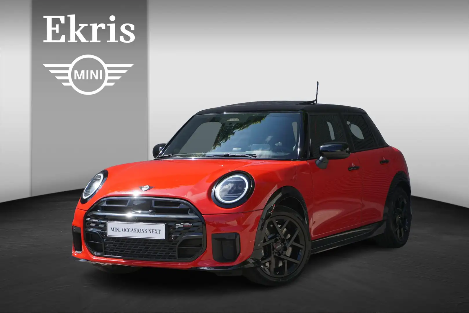 MINI Cooper S 5-deurs John Cooper Works Uitvoering | Pakket XL | Rood - 1