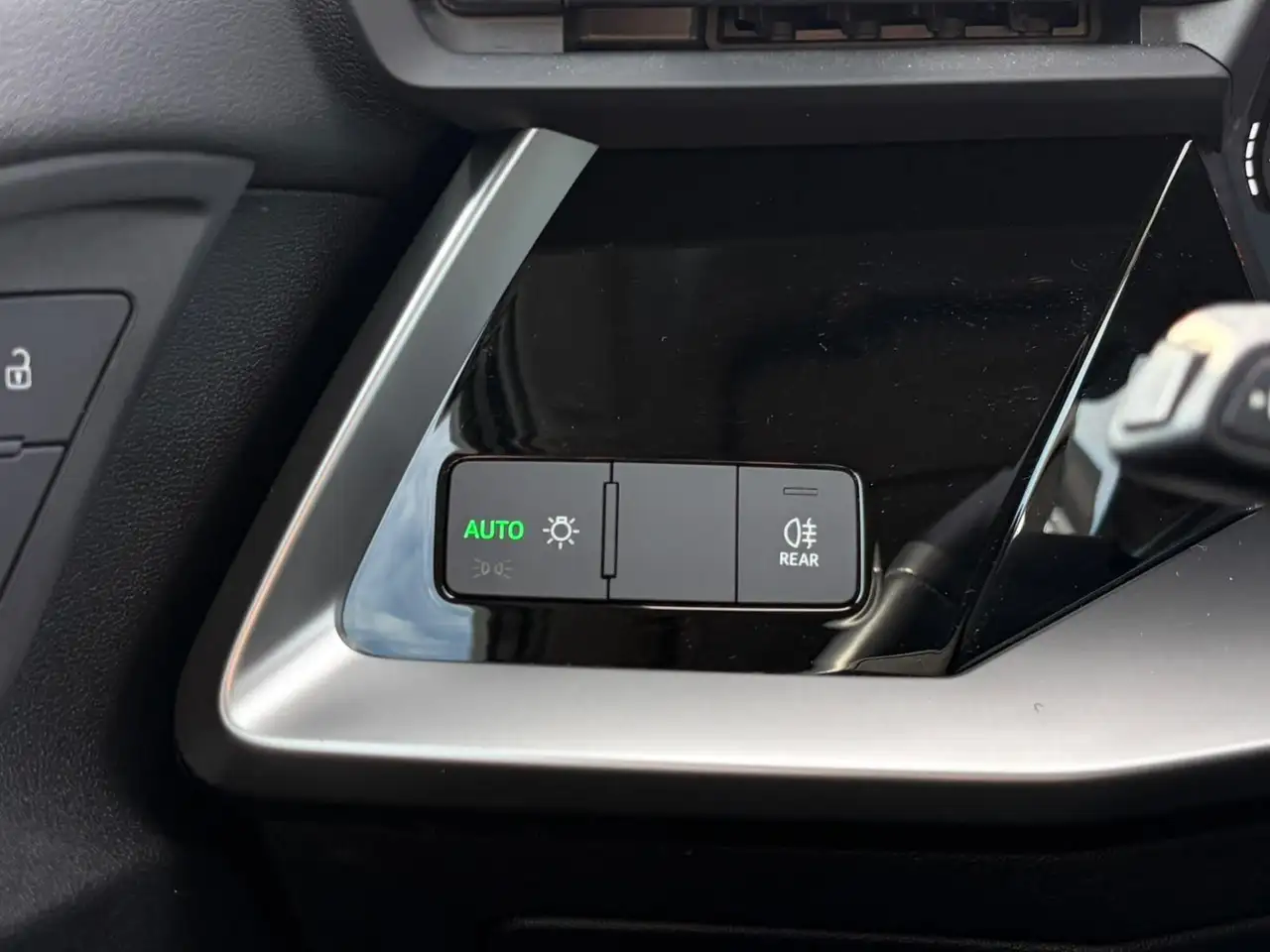 Audi A3 Sportback 35 TFSI Business edition S-LINE TREKHA, миниатюра 20