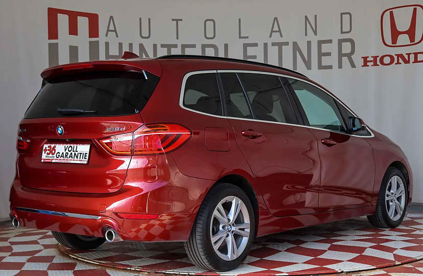 BMW 218 d xDrive Gran Tourer Luxury Line Rot - 2