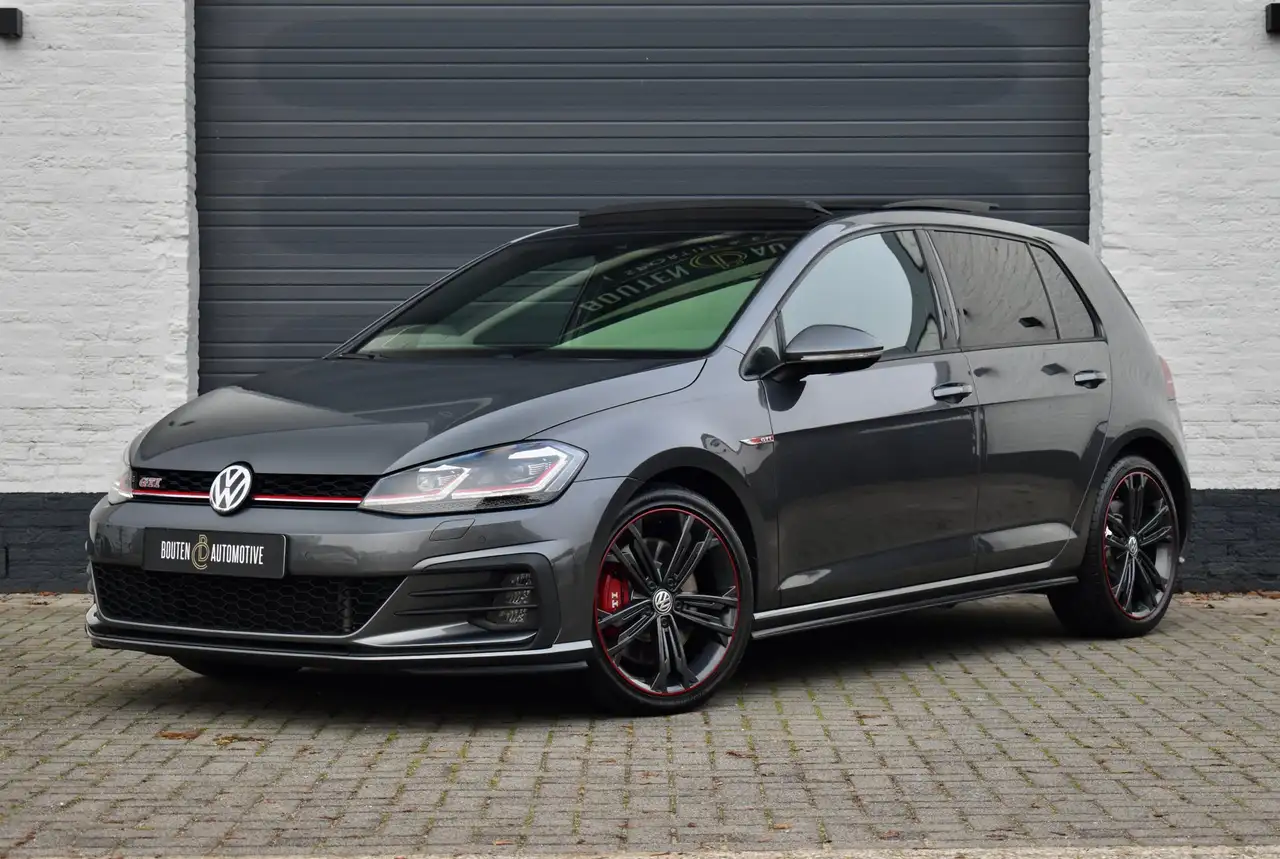 Volkswagen Golf GTI