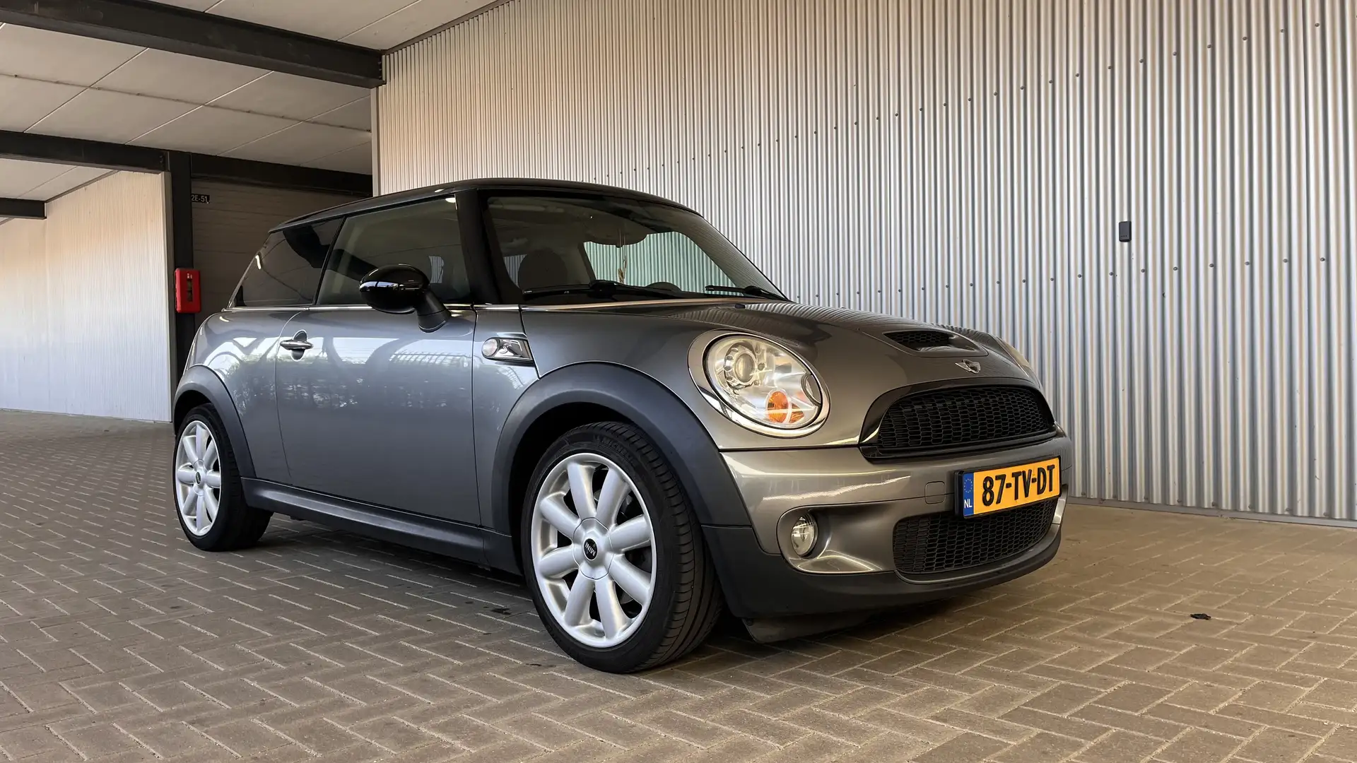 MINI Cooper S R56 1.6 Chili Grau - 1