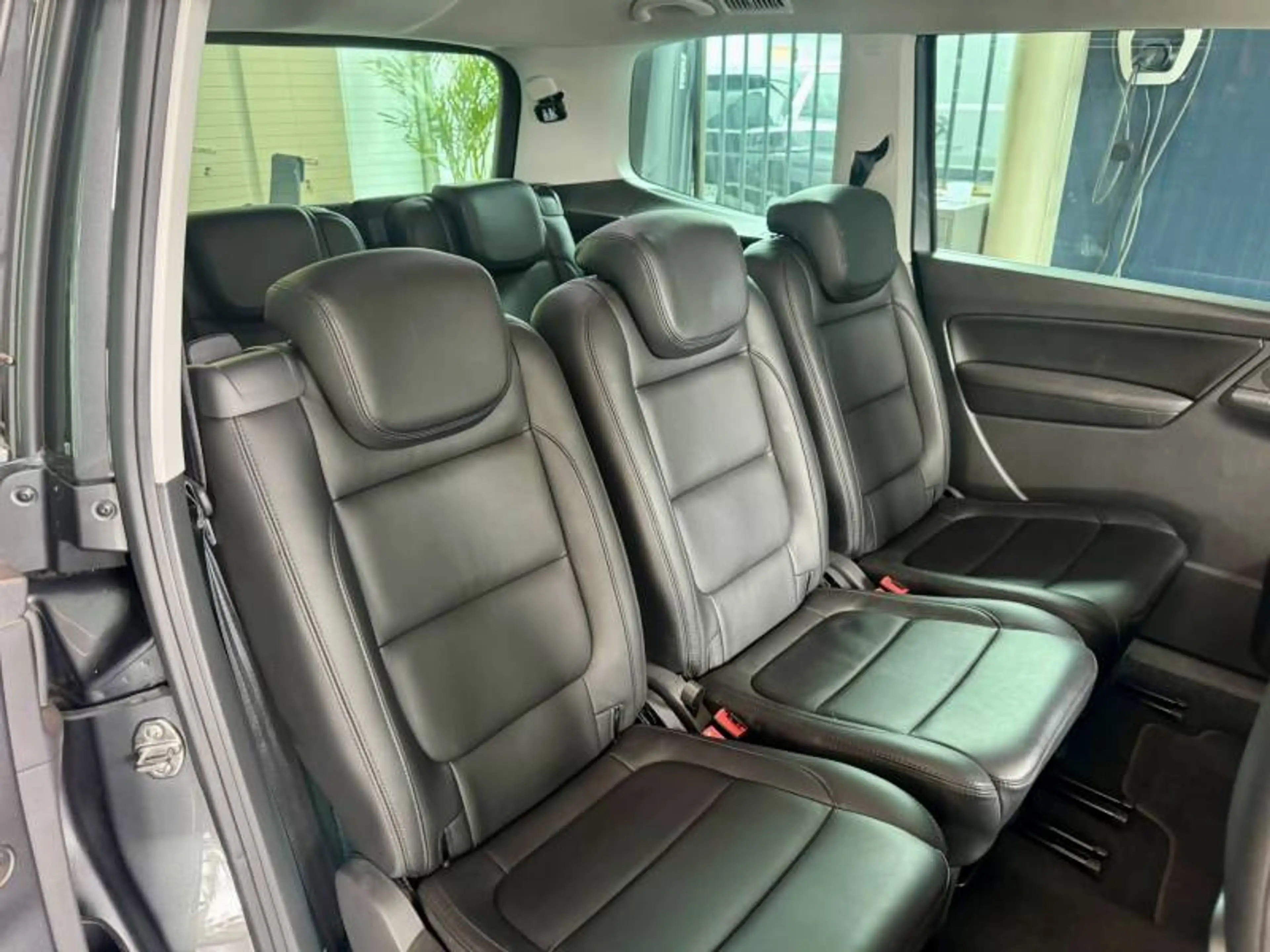 Volkswagen Sharan 2 1.4 TSi 110kW DSG6 Highline — photo 10