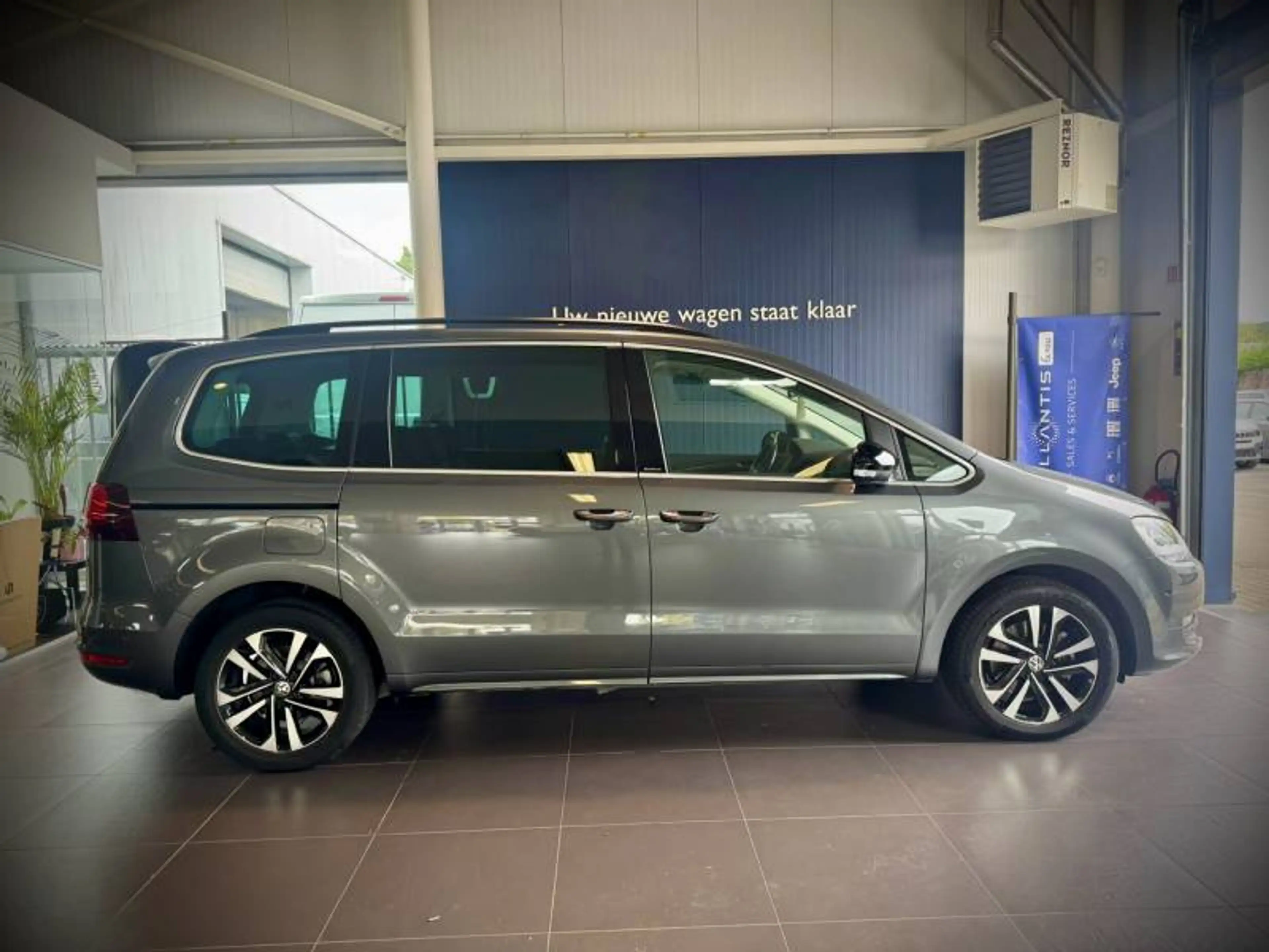 Volkswagen Sharan 2 1.4 TSi 110kW DSG6 Highline — photo 7