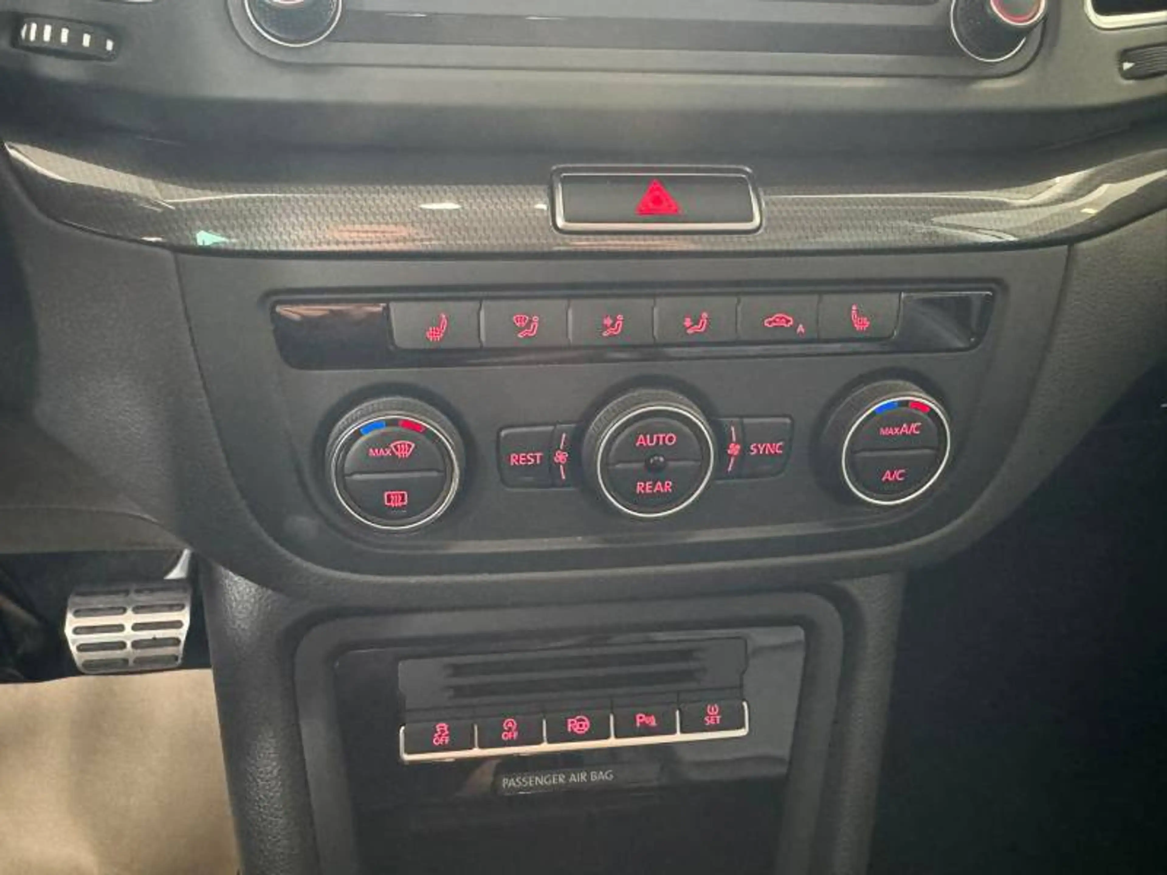 Volkswagen Sharan 2 1.4 TSi 110kW DSG6 Highline — photo 15