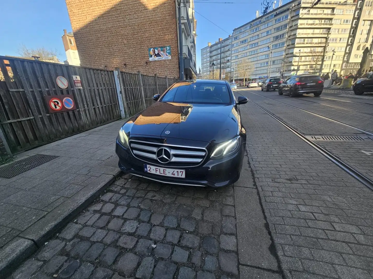 Mercedes-Benz E 200 d Zwart - 2