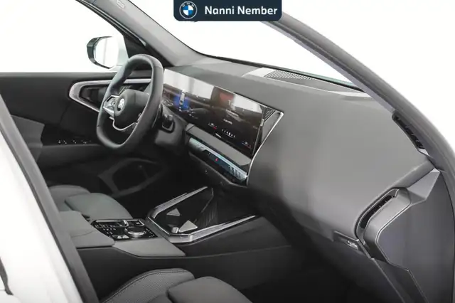 BMW X3 view 5