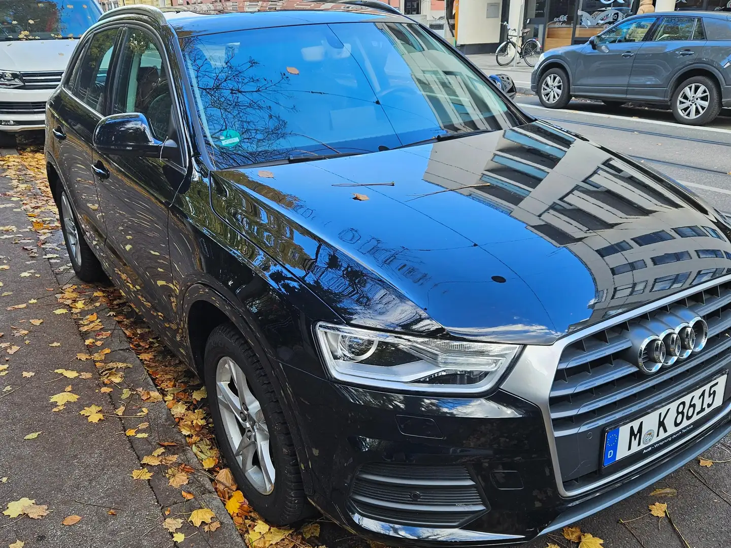 Audi Q3 Q3 1.4 TFSI cylinder on demand ultra Schwarz - 2
