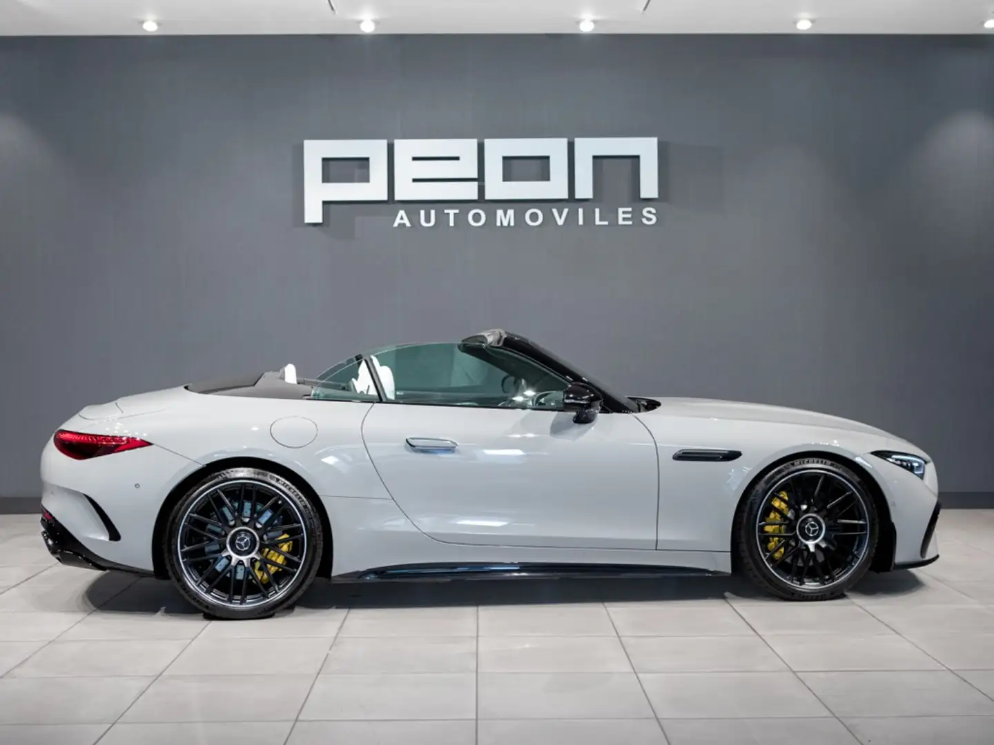 Mercedes-Benz SL 63 AMG 4Matic+ Aut. Grijs - 2