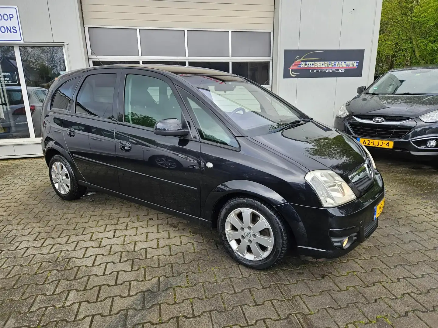 Opel Meriva 1.7 CDTi Essentia Zwart - 2