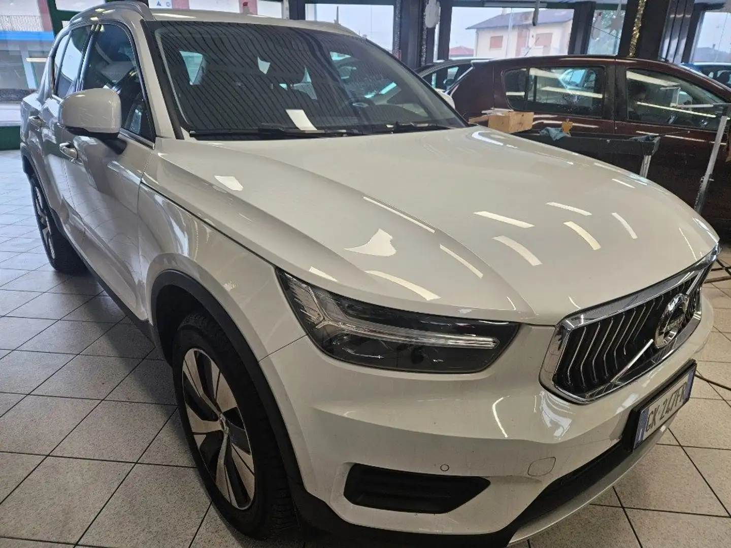 Volvo XC40 T4 Recharge Plug-in Hybrid automatico Ultimate Bri Bianco - 1