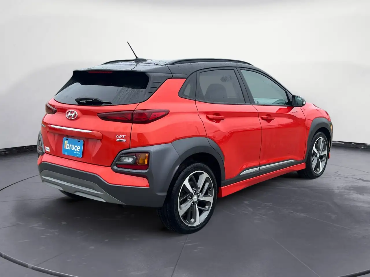 Hyundai KONA снимка Hyundai KONA