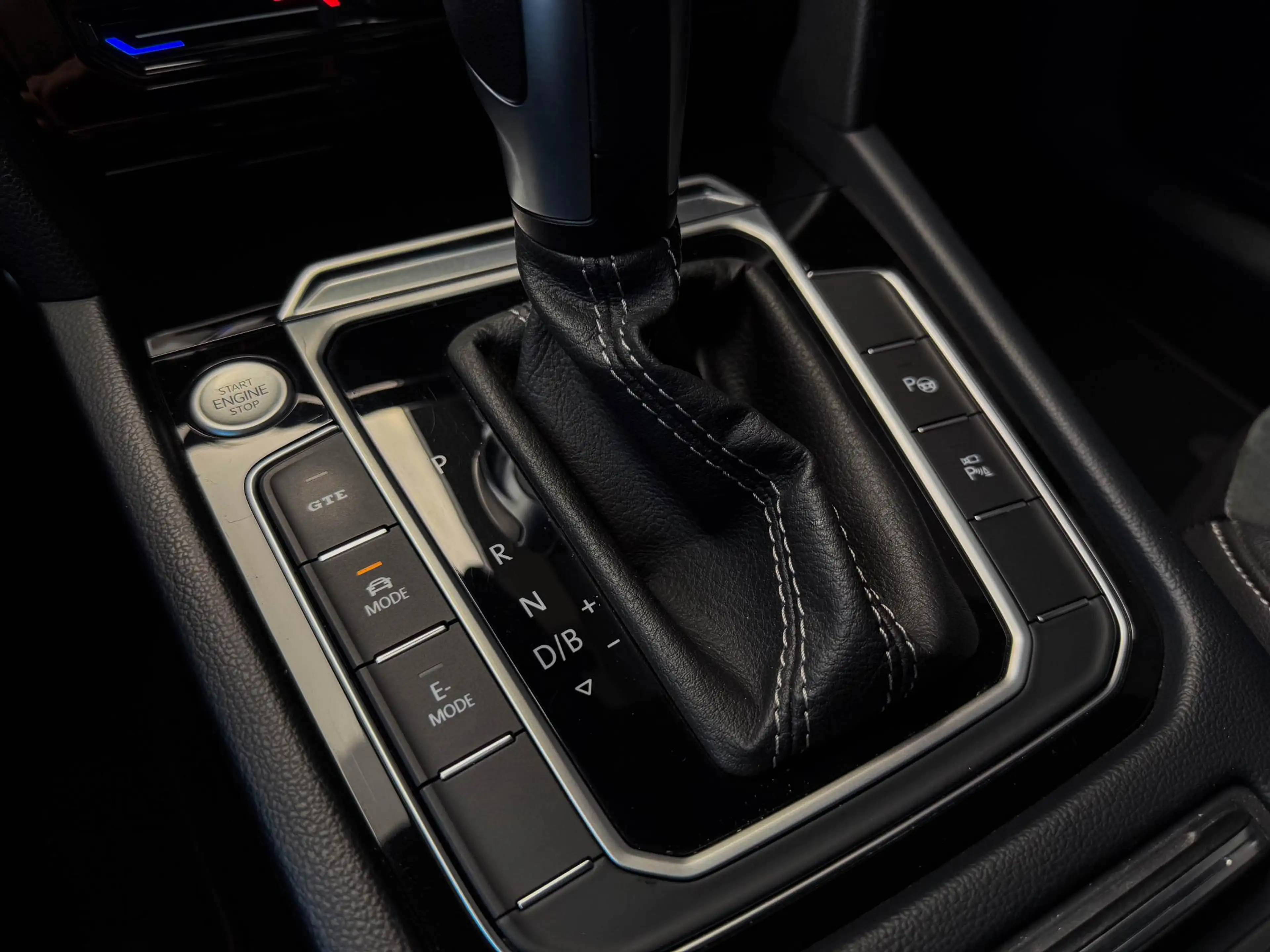 Volkswagen Arteon Shooting Brake 1.4 TSI eHybrid R-Line | Pano | 20" — photo 16