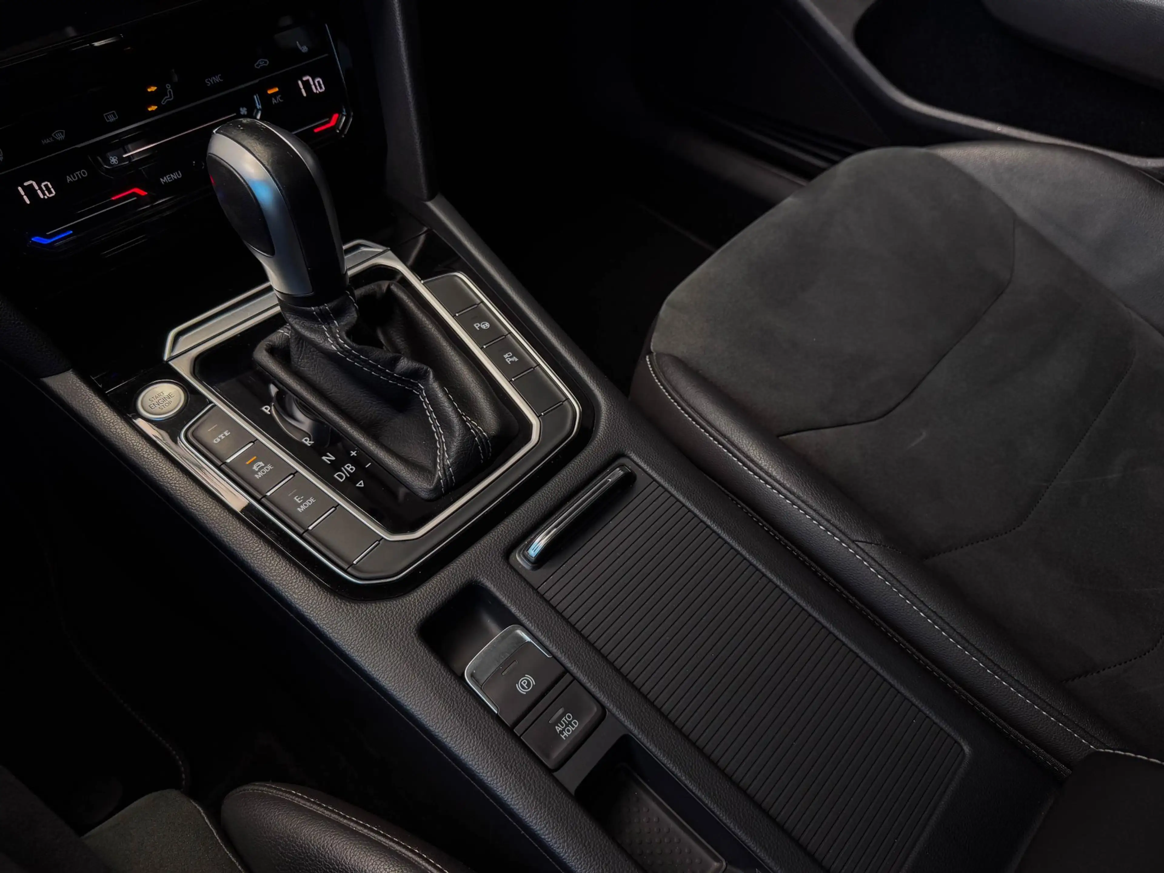 Volkswagen Arteon Shooting Brake 1.4 TSI eHybrid R-Line | Pano | 20" — photo 15