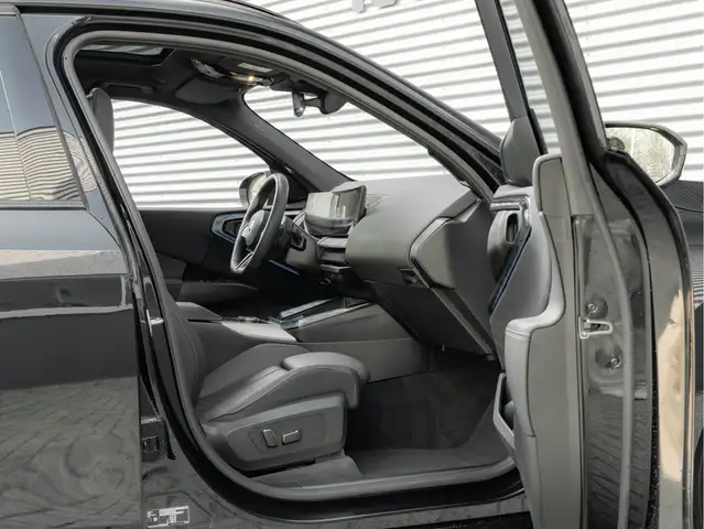 BMW X3 view 26