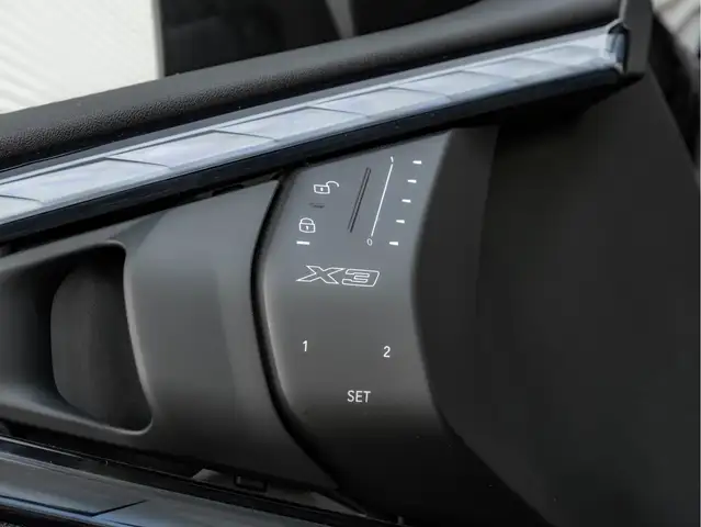 BMW X3 view 24
