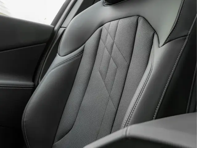 BMW X3 view 22