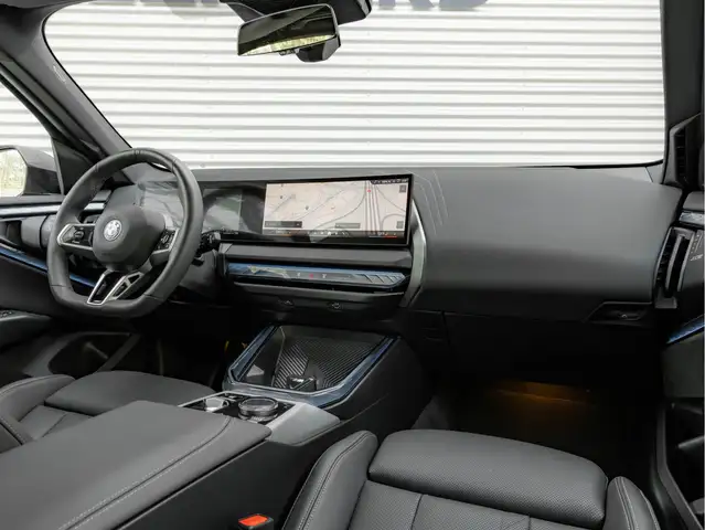 BMW X3 view 5