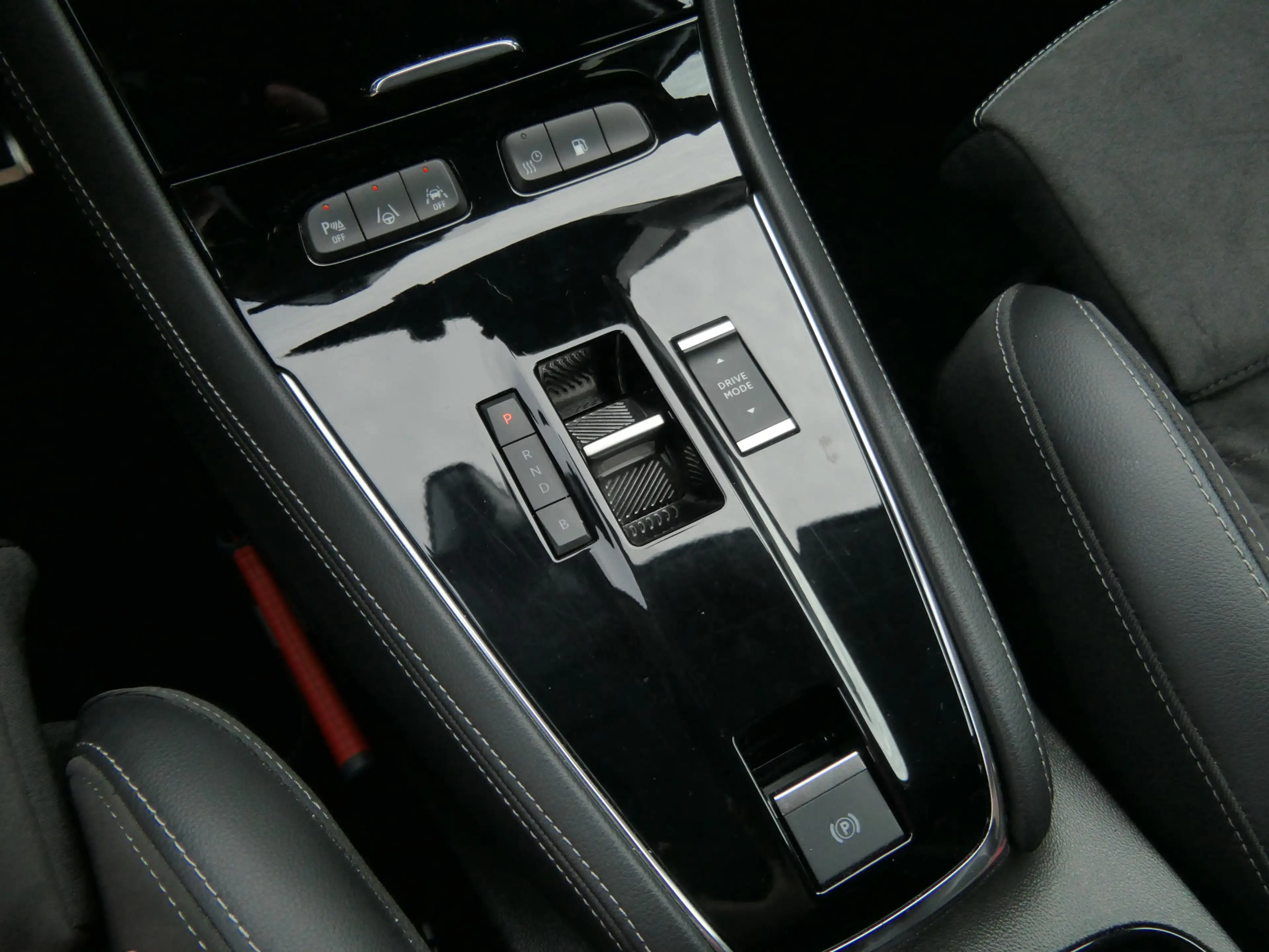Opel Grandland 1.6 Turbo Plug-In Hybrid 4x4 GSe Automaat | KONI o — photo 36