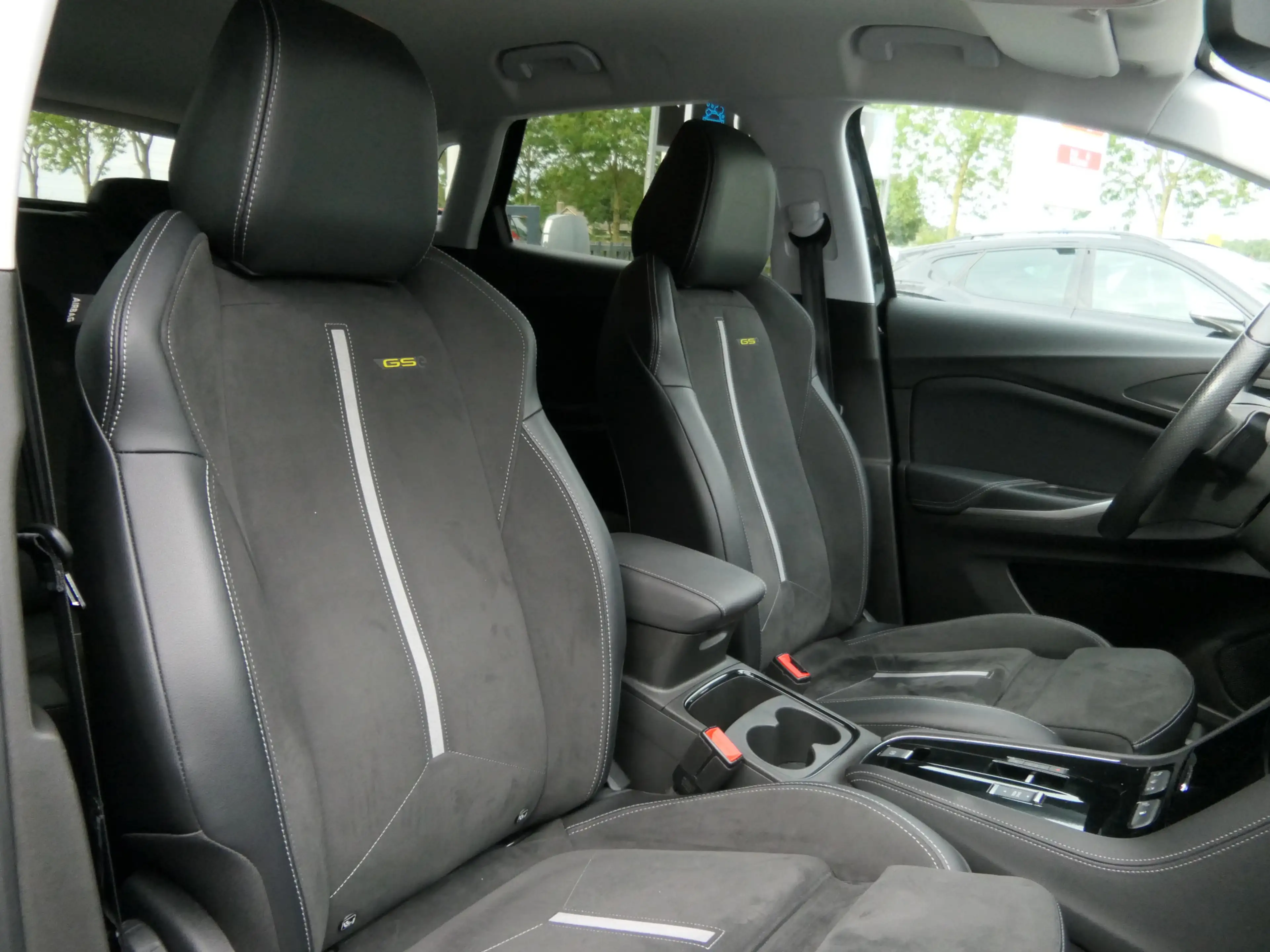 Opel Grandland 1.6 Turbo Plug-In Hybrid 4x4 GSe Automaat | KONI o — photo 17