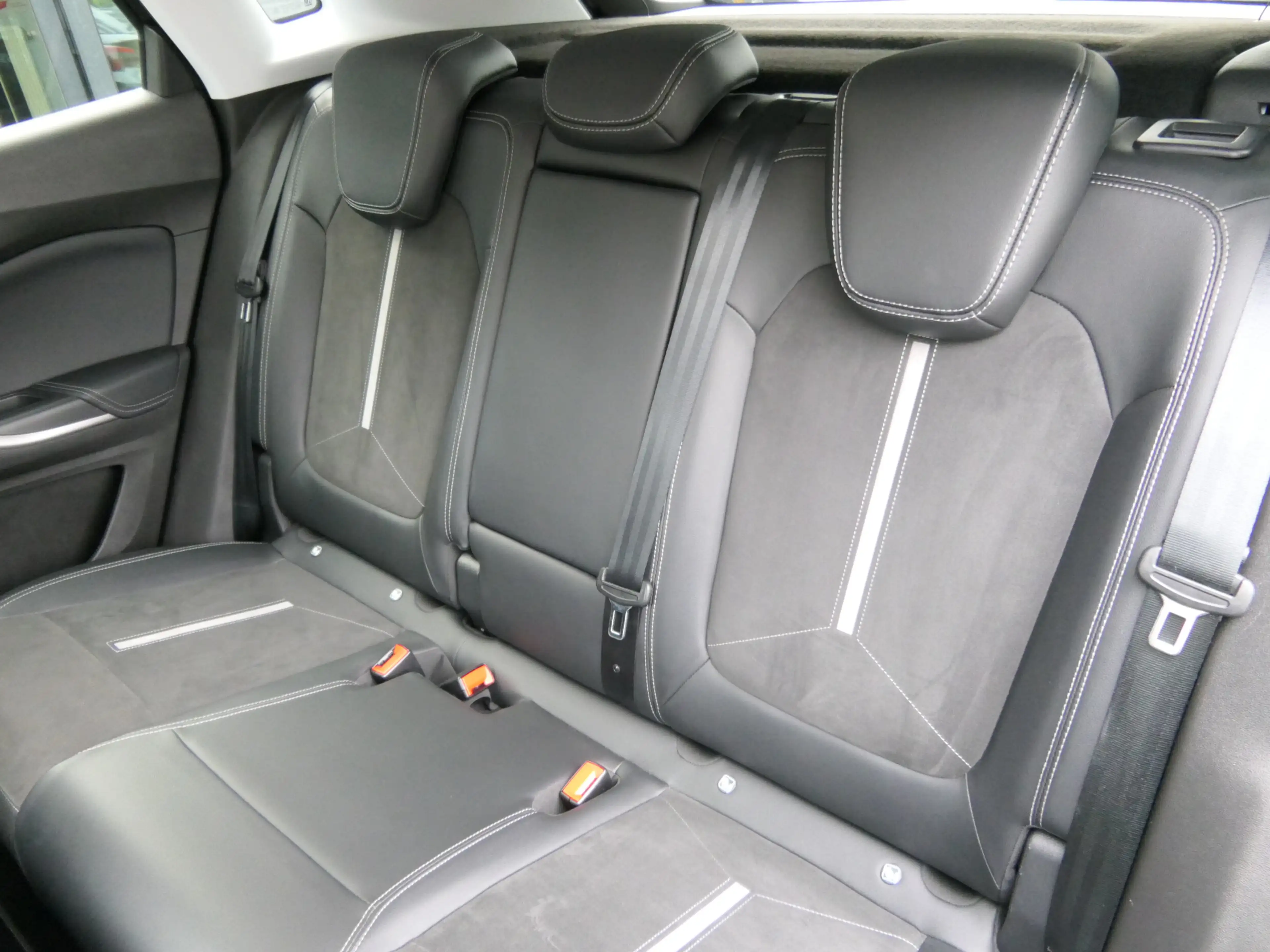 Opel Grandland 1.6 Turbo Plug-In Hybrid 4x4 GSe Automaat | KONI o — photo 6
