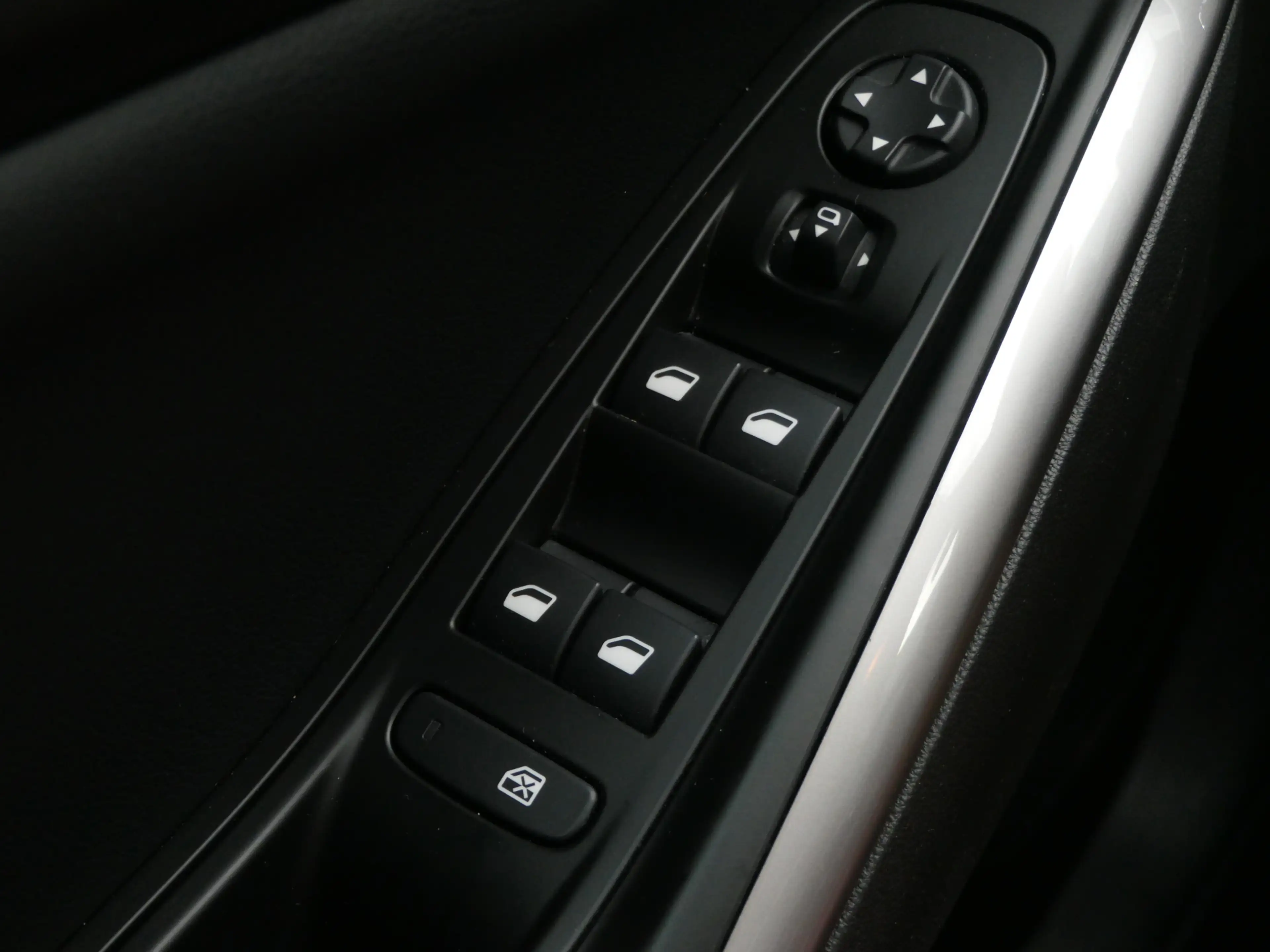 Opel Grandland 1.6 Turbo Plug-In Hybrid 4x4 GSe Automaat | KONI o — photo 37