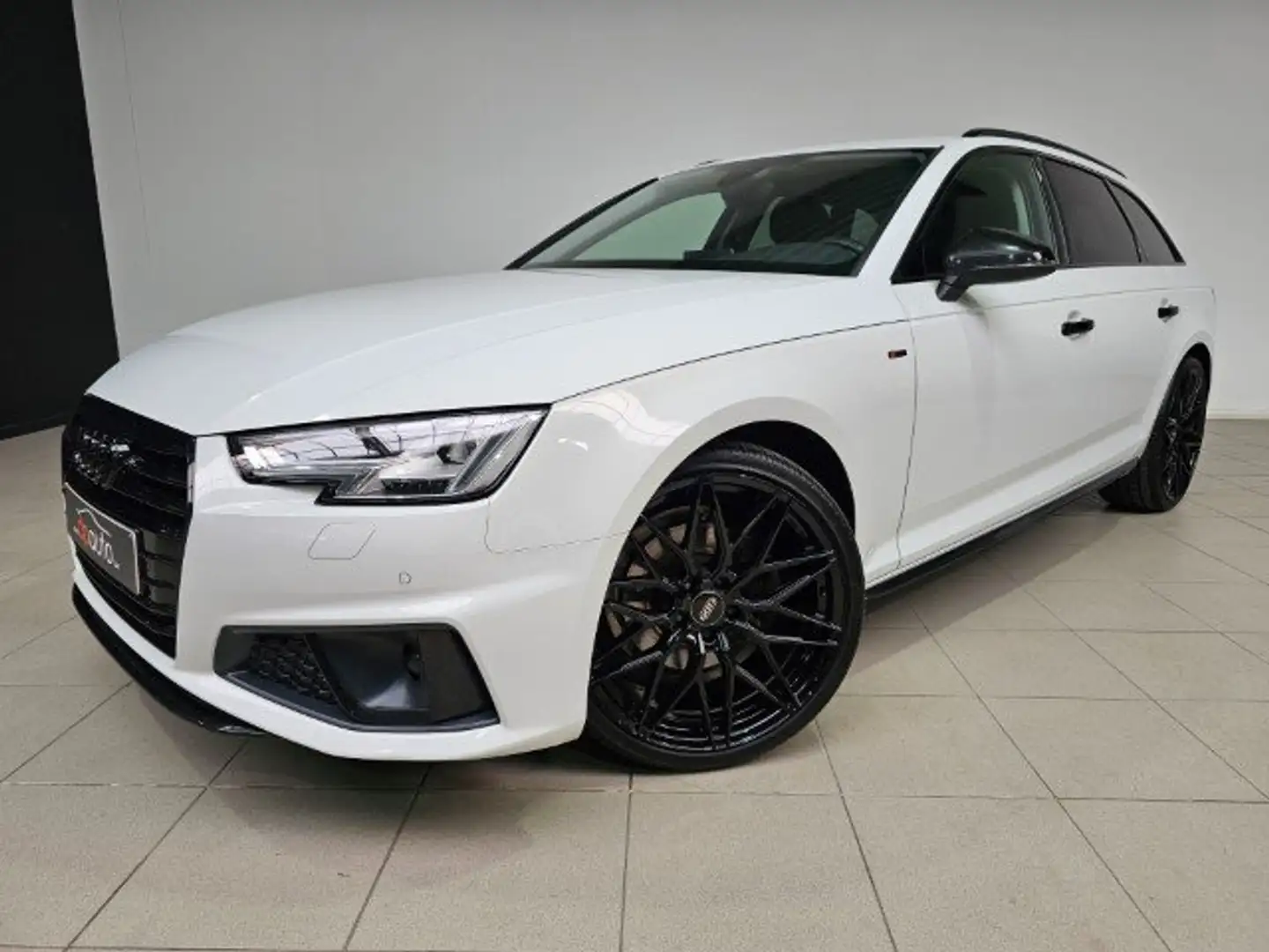 Audi A4 2.0 TFSI S Line - 2