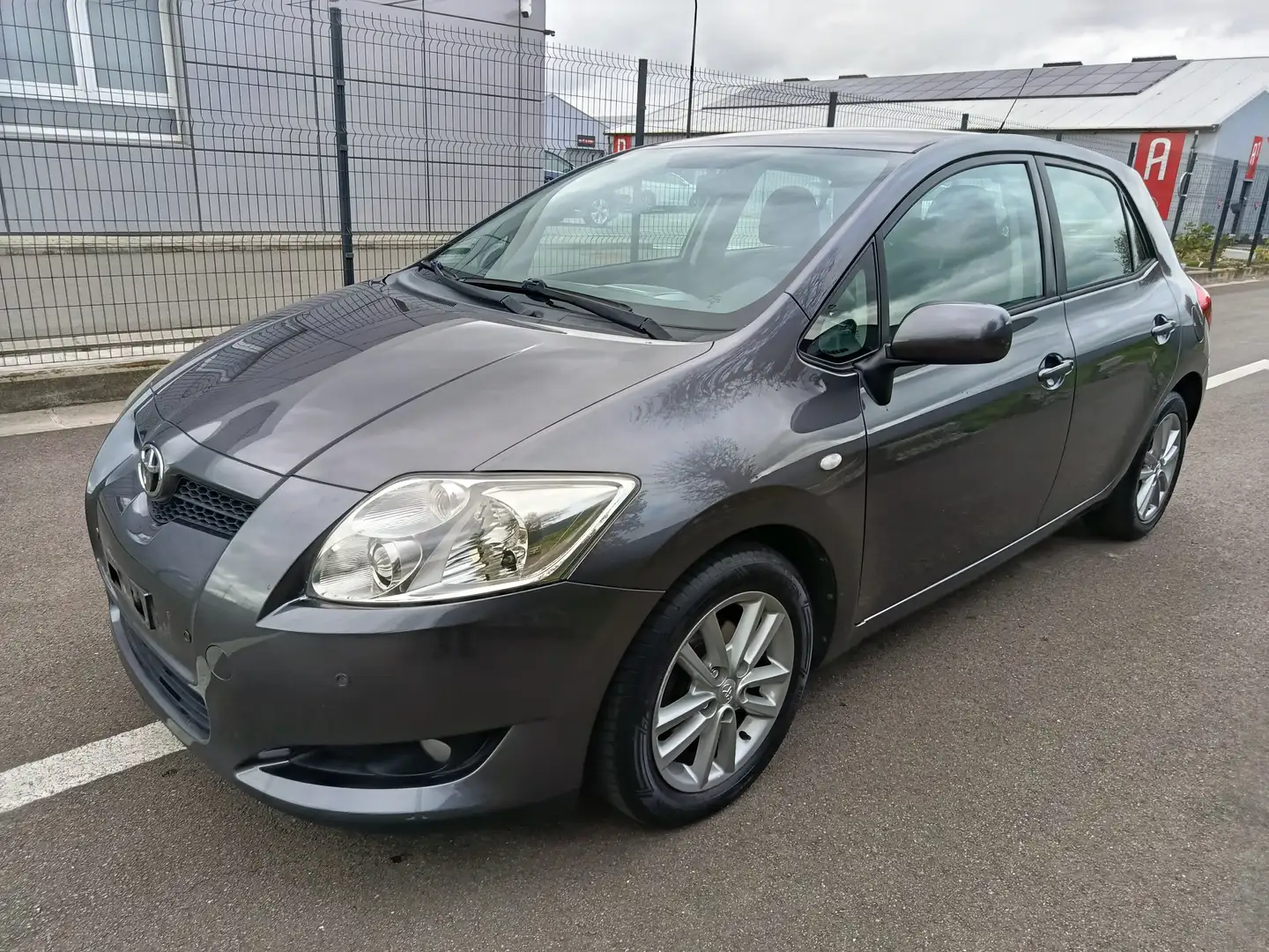 Toyota Auris 1.4 Turbo D4D Punch DPF Grigio - 1